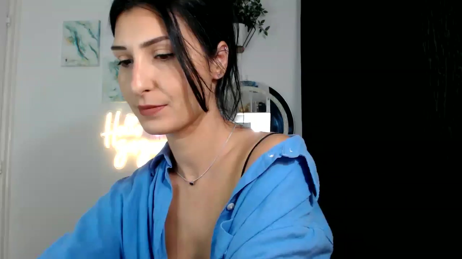 Gallery image thumbnail from MissLeanne's myfreecams stream on, 09/10/2025, 08:58 image 8 of 20