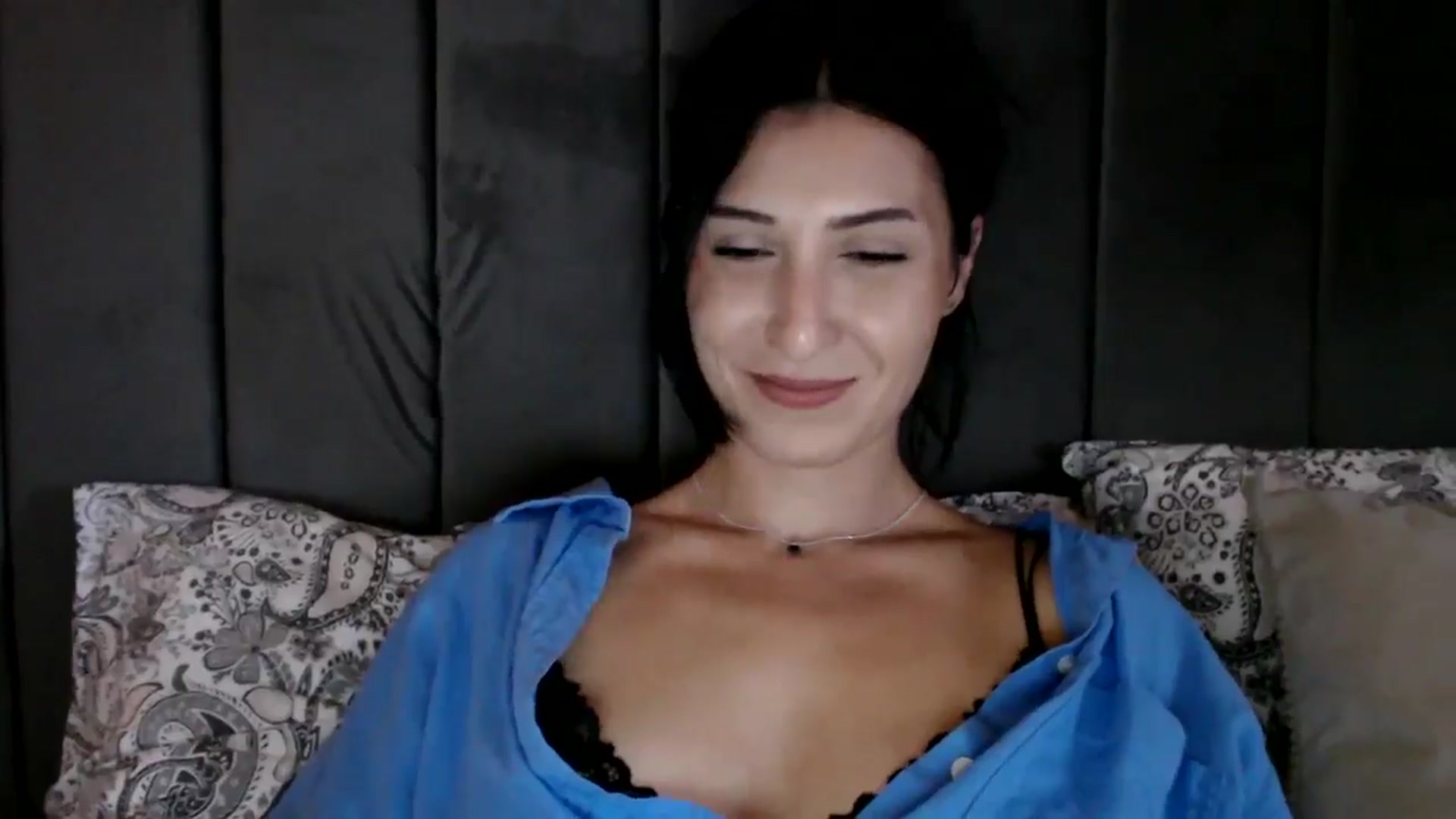 Gallery image thumbnail from MissLeanne's myfreecams stream on, 09/10/2025, 10:40 image 5 of 20