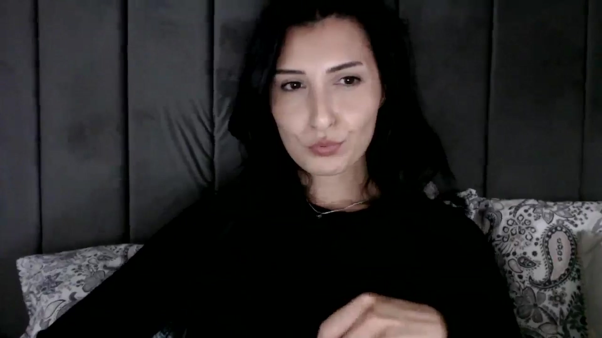 Gallery image thumbnail from MissLeanne's myfreecams stream on, 09/10/2025, 12:29 image 2 of 20