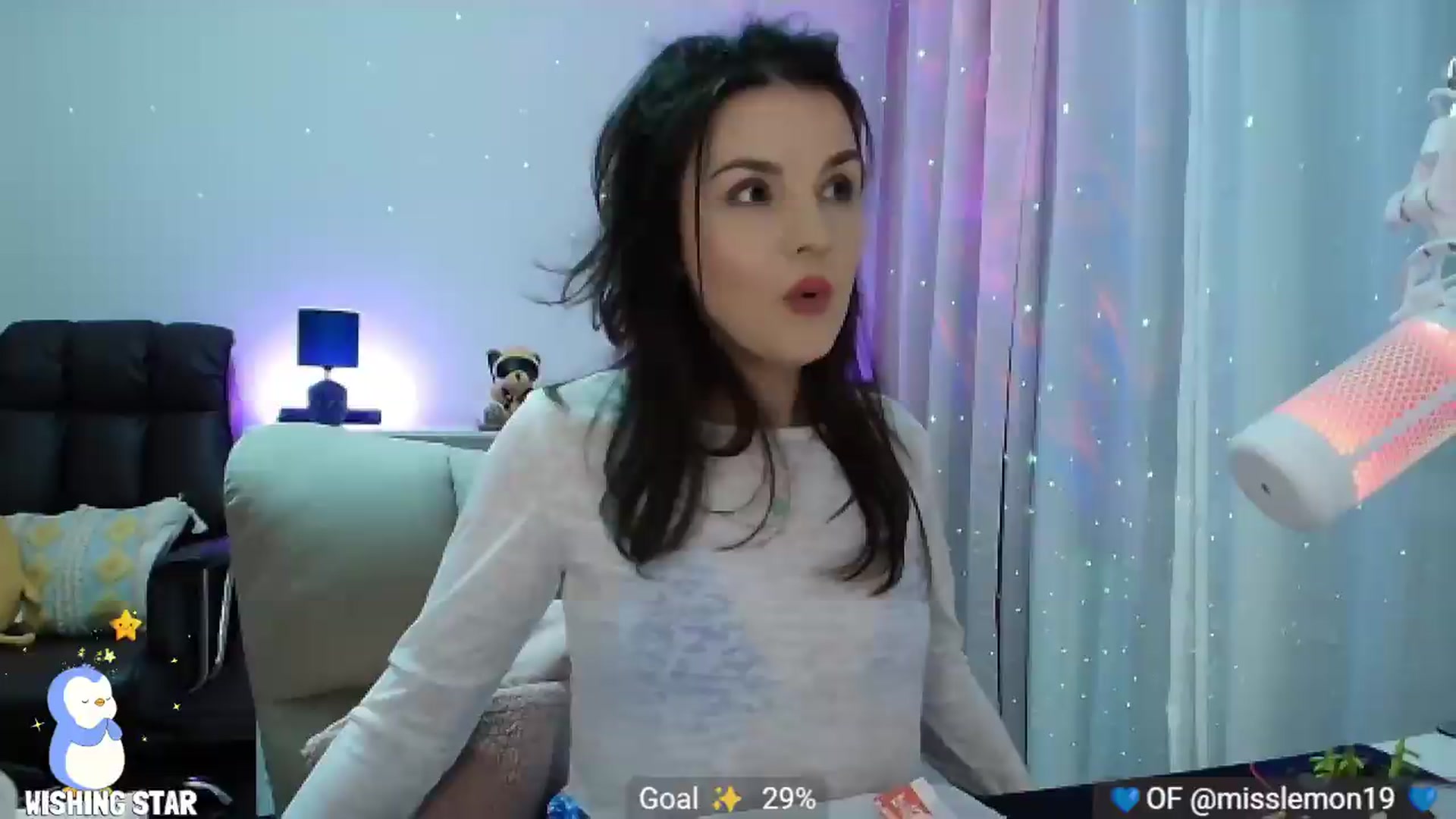 Gallery image thumbnail from MissLemonOG's myfreecams stream on, 08/08/2026, 22:18 image 9 of 20