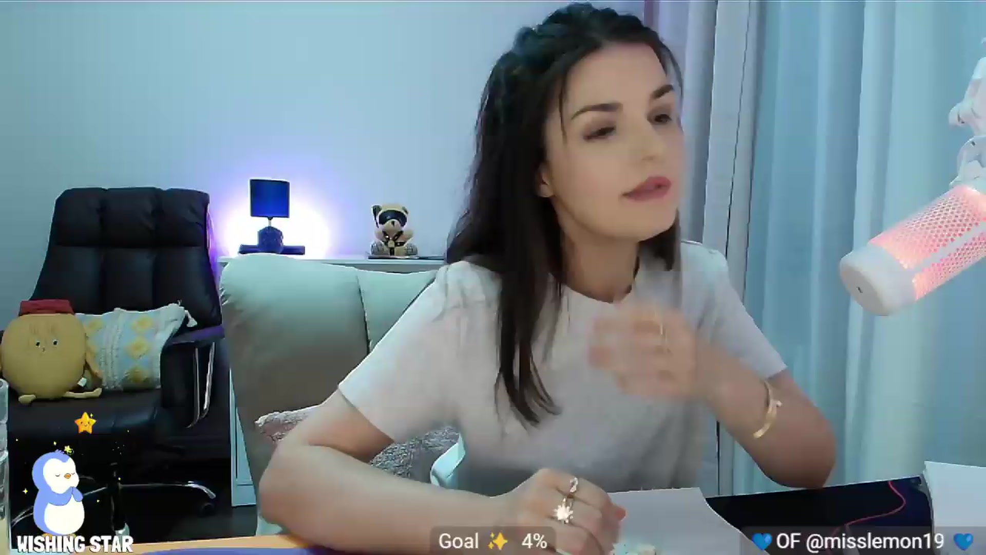 Gallery image thumbnail from MissLemonOG's myfreecams stream on, 08/15/2026, 20:25 image 15 of 20