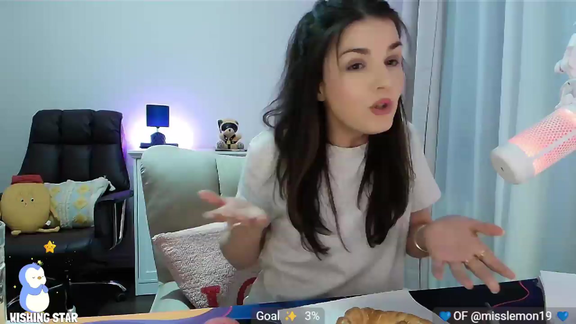 Gallery image thumbnail from MissLemonOG's myfreecams stream on, 08/15/2026, 20:25 image 13 of 20