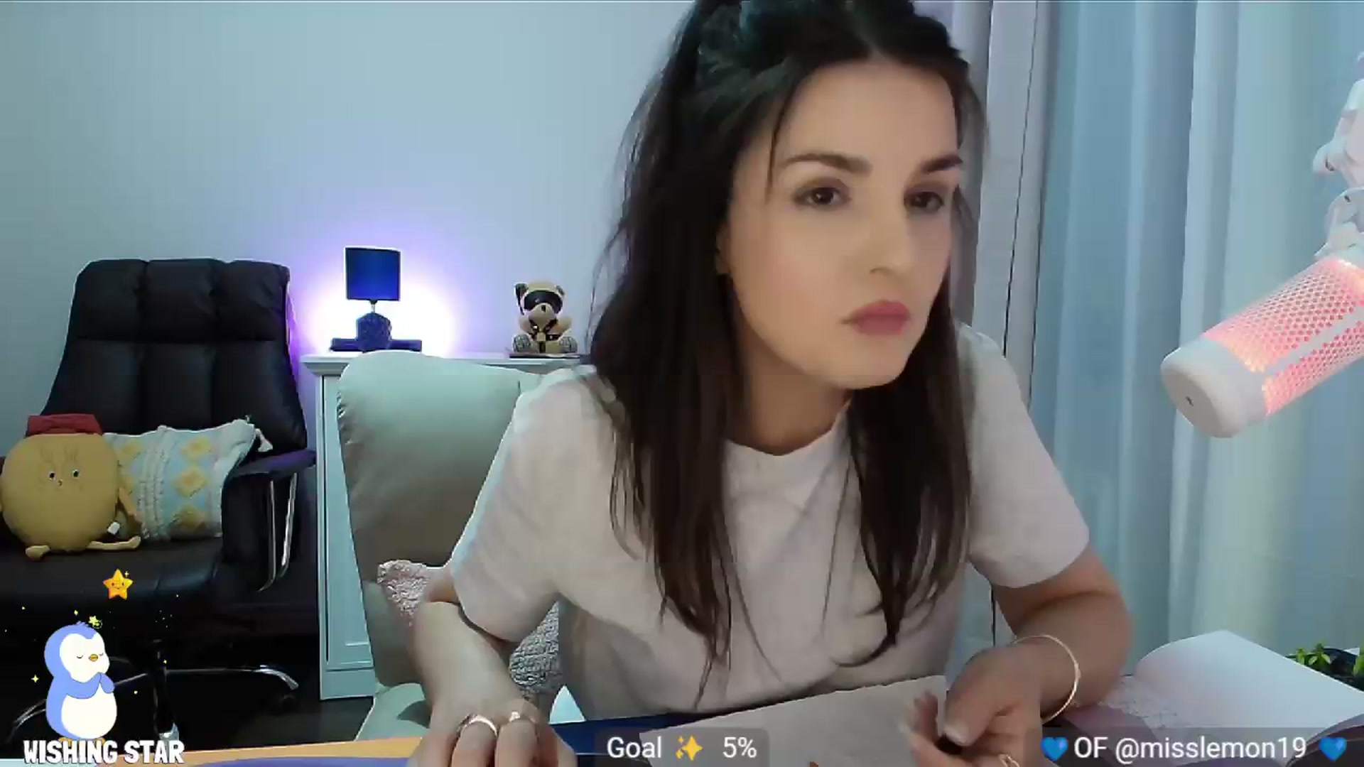 Gallery image thumbnail from MissLemonOG's myfreecams stream on, 08/15/2026, 20:25 image 17 of 20