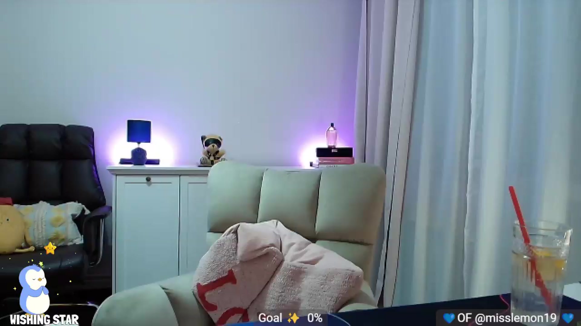 Gallery image thumbnail from MissLemonOG's myfreecams stream on, 08/23/2026, 07:15 image 15 of 20