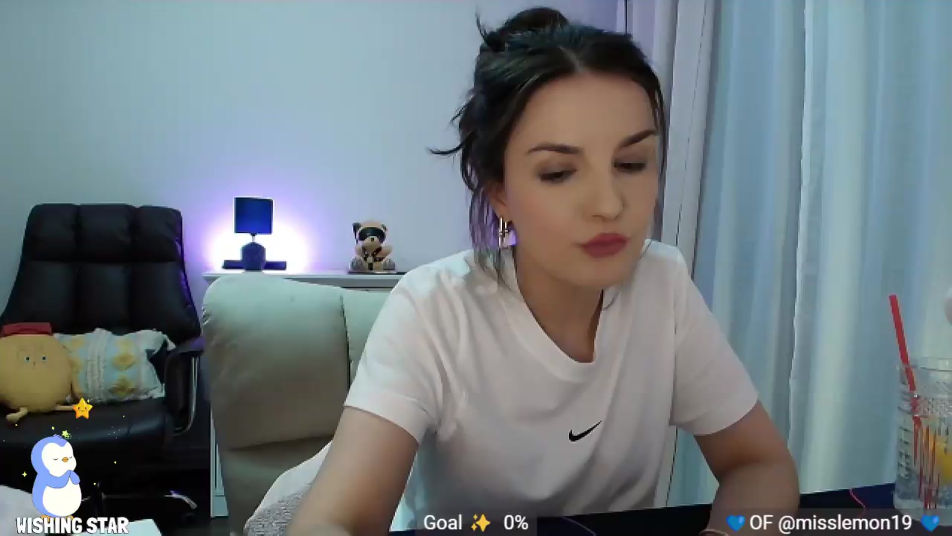 Gallery image thumbnail from MissLemonOG's myfreecams stream on, 08/23/2026, 09:07 image 13 of 20