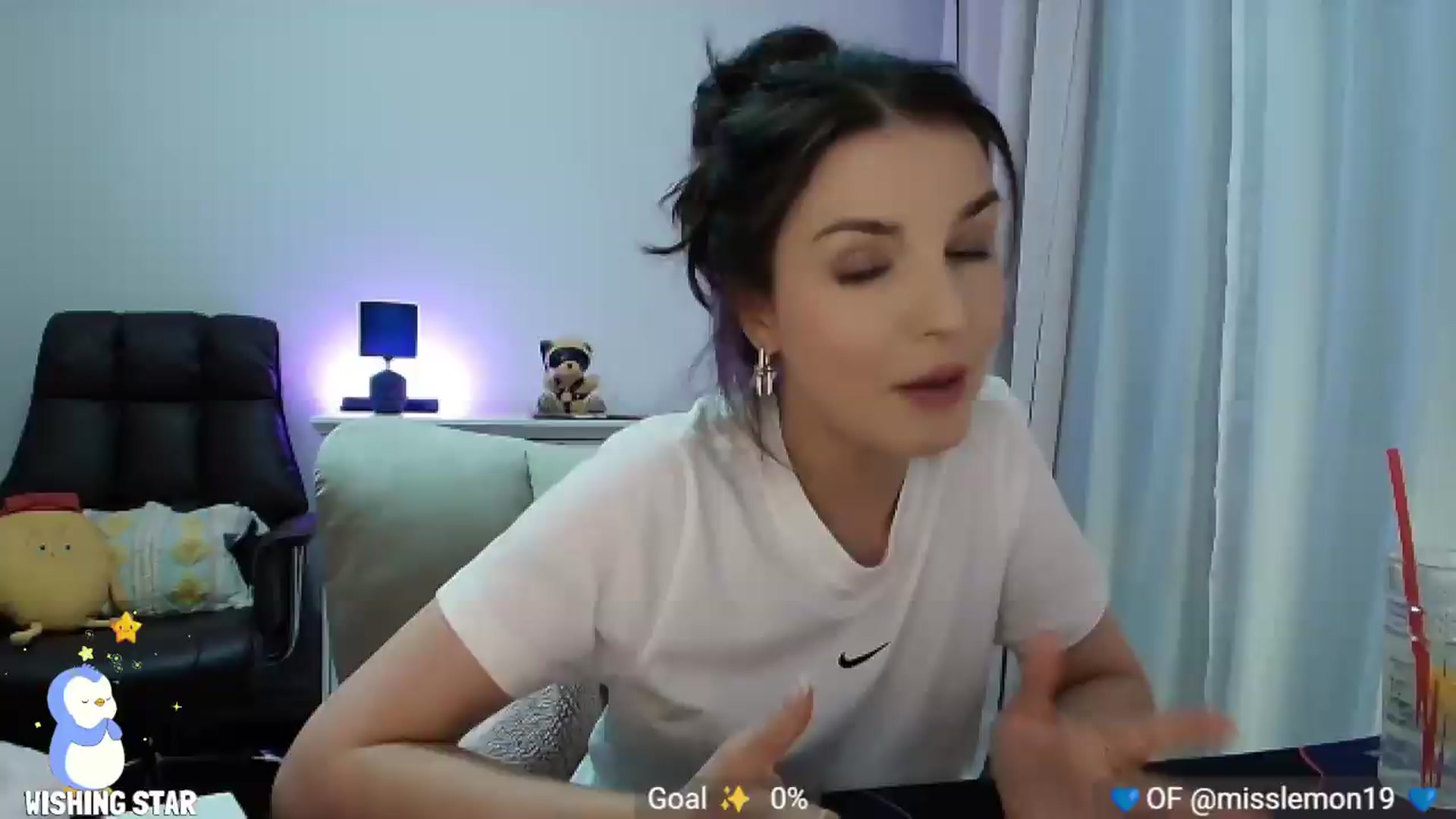 Gallery image thumbnail from MissLemonOG's myfreecams stream on, 08/23/2026, 09:07 image 11 of 20