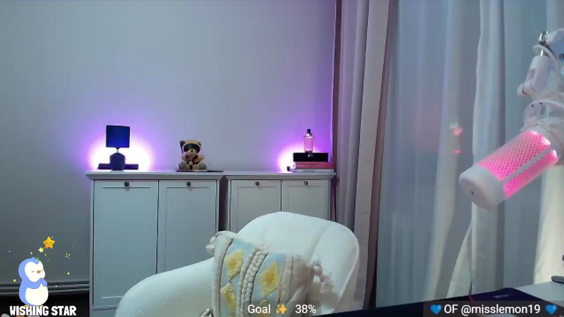 Gallery image thumbnail from MissLemonOG's myfreecams stream on, 09/12/2026, 19:24 image 7 of 20