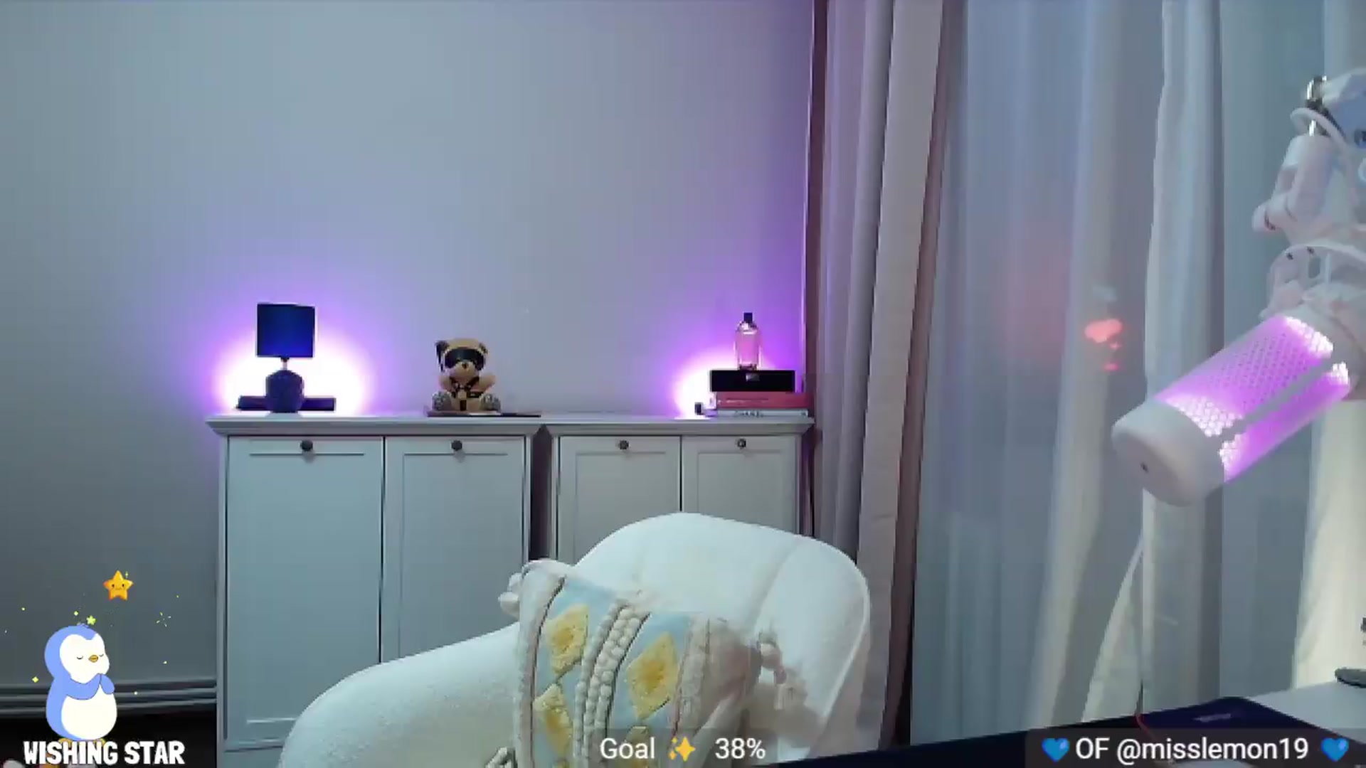 Gallery image thumbnail from MissLemonOG's myfreecams stream on, 09/12/2026, 19:24 image 14 of 20