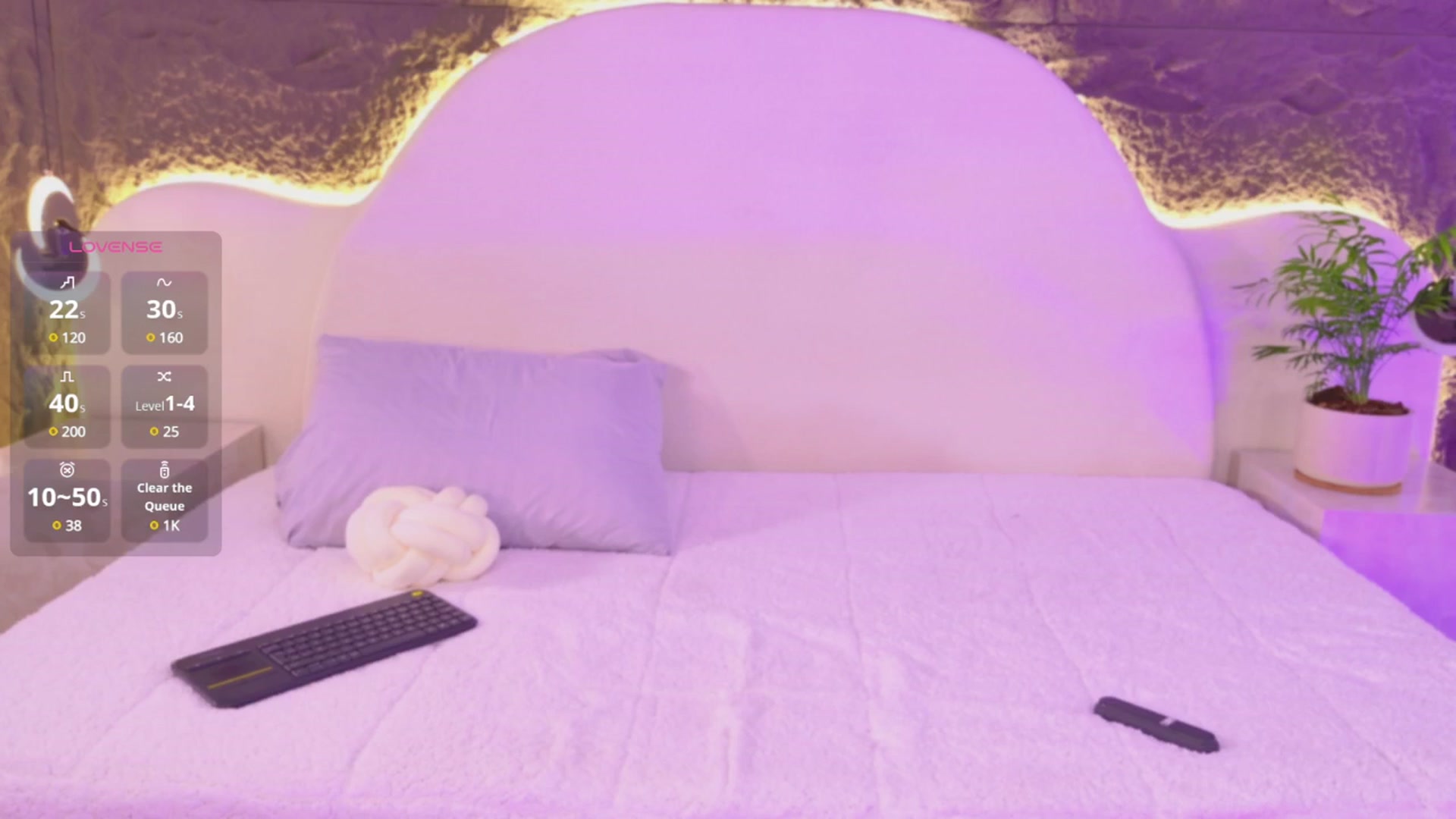Gallery image thumbnail from MissLove's myfreecams stream on, 07/27/2025, 24:05 image 6 of 20