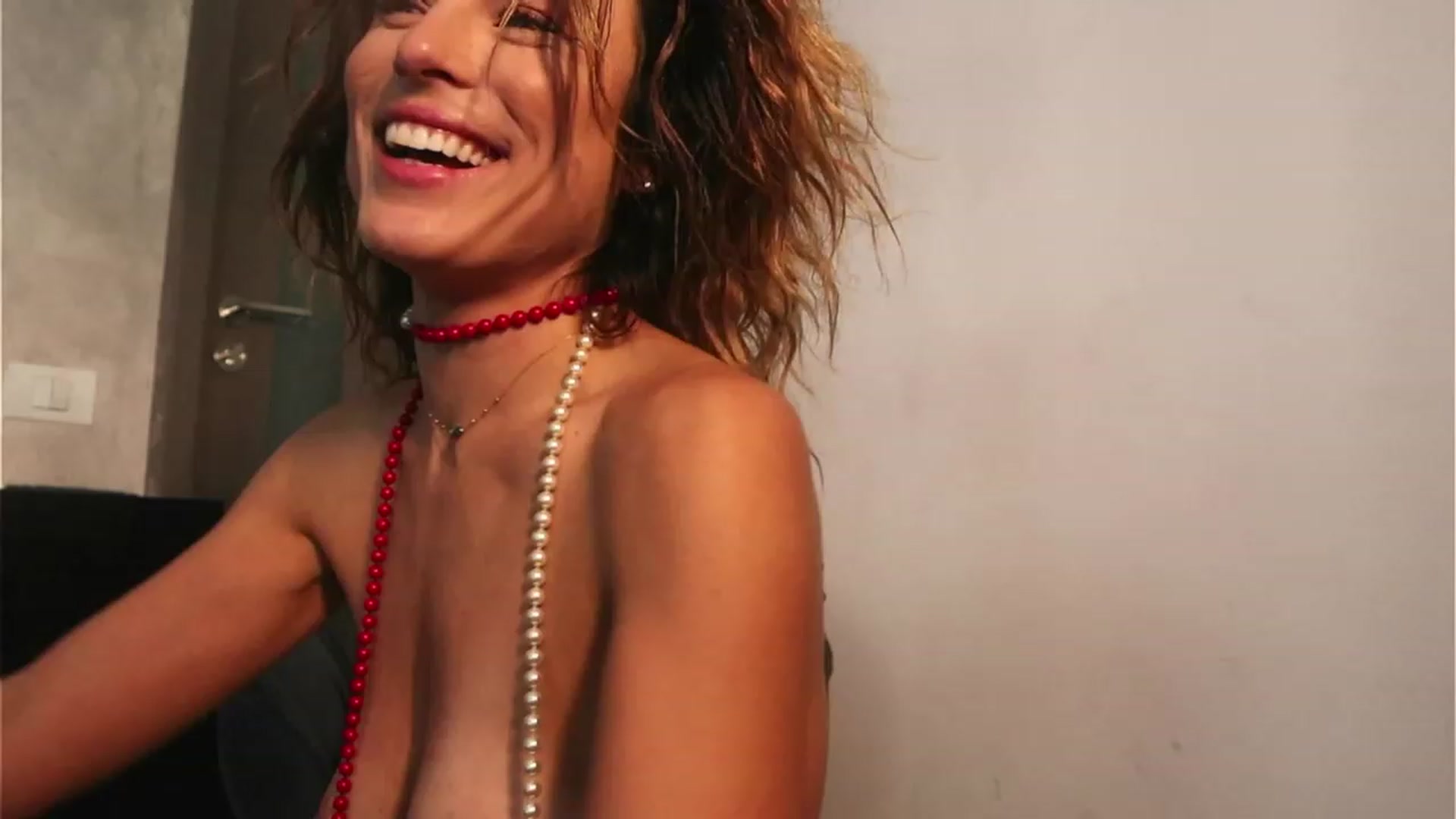 Gallery image thumbnail from MissLullu's myfreecams stream on, 10/05/2023, 10:12 image 4 of 20