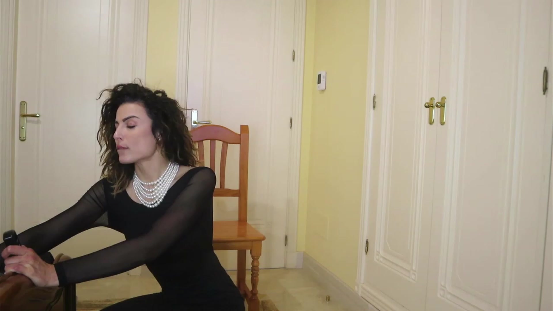 Gallery image thumbnail from MissLullu's myfreecams stream on, 12/03/2023, 16:37 image 6 of 20