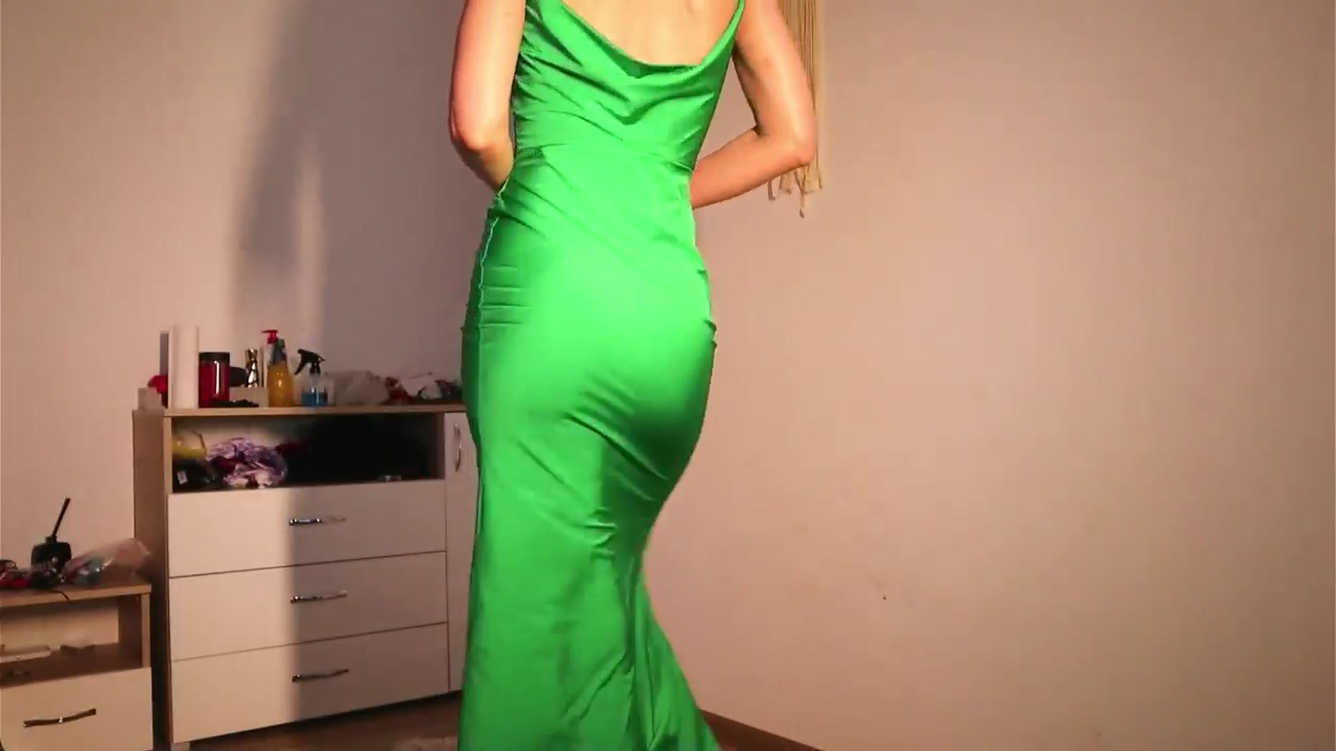 Gallery image thumbnail from MissLullu's myfreecams stream on, 03/27/2024, 13:00 image 2 of 20