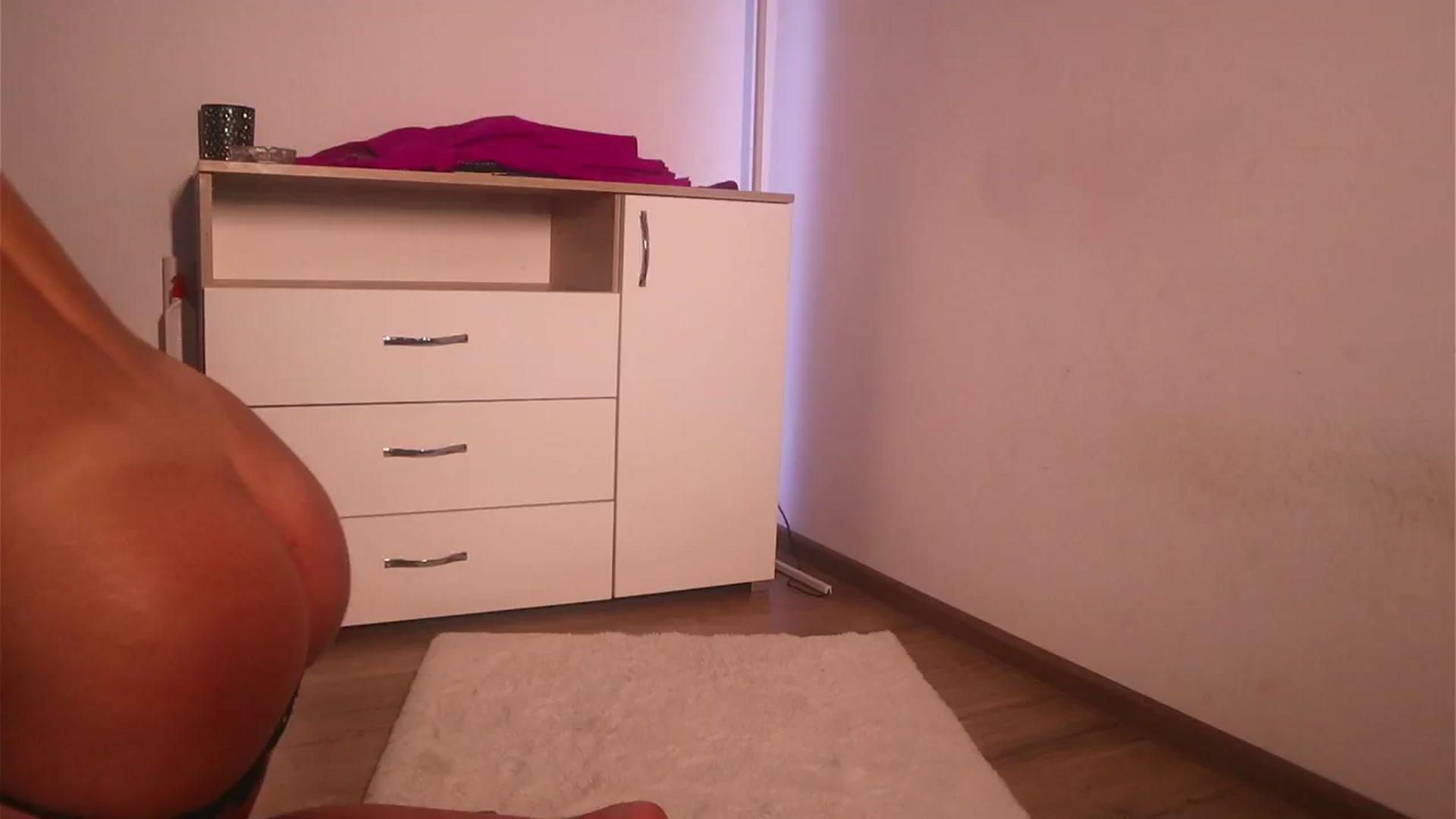 Gallery image thumbnail from MissLullu's myfreecams stream on, 05/31/2024, 12:27 image 4 of 20