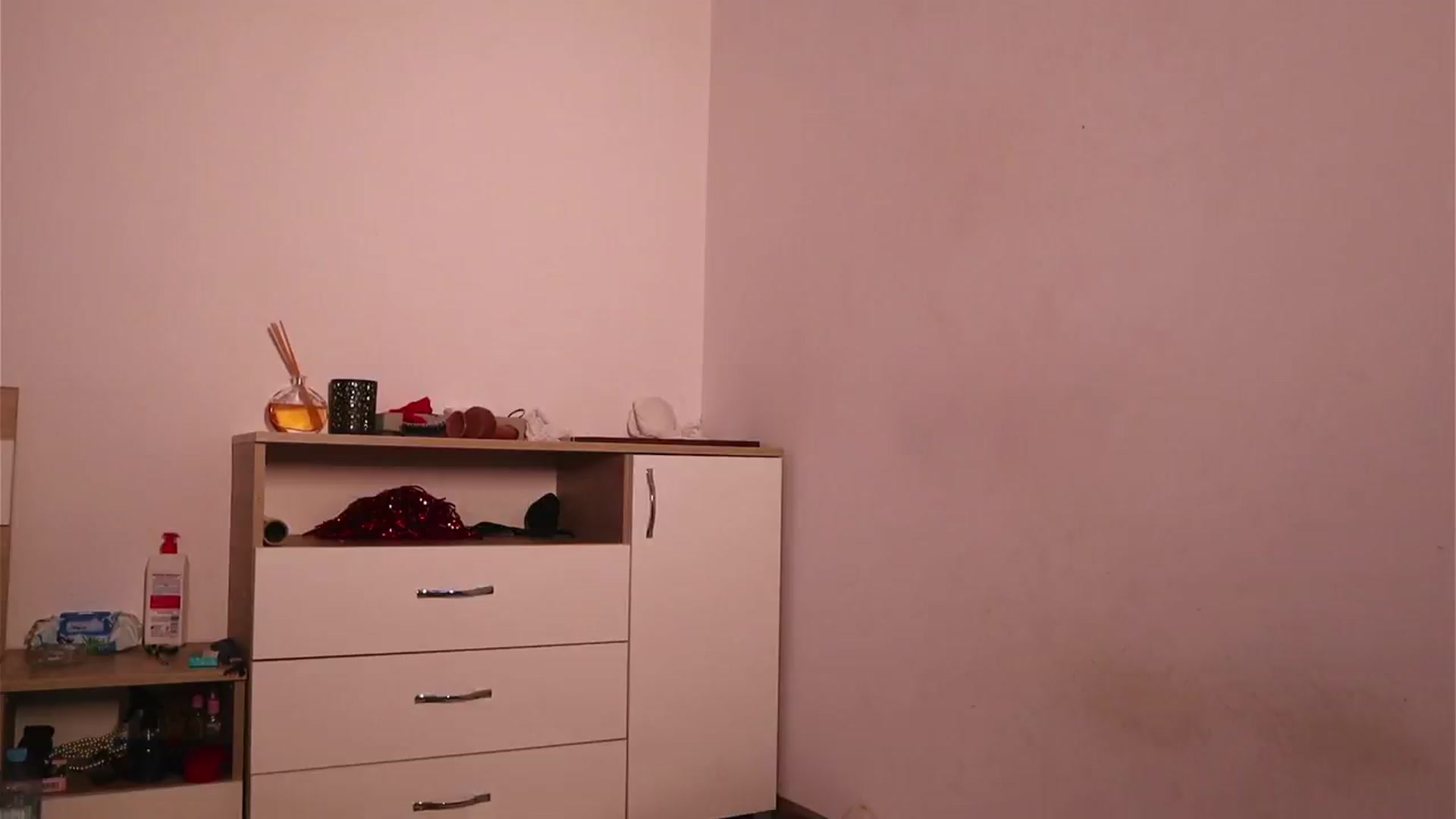 Gallery image thumbnail from MissLullu's myfreecams stream on, 06/07/2024, 10:37 image 7 of 20