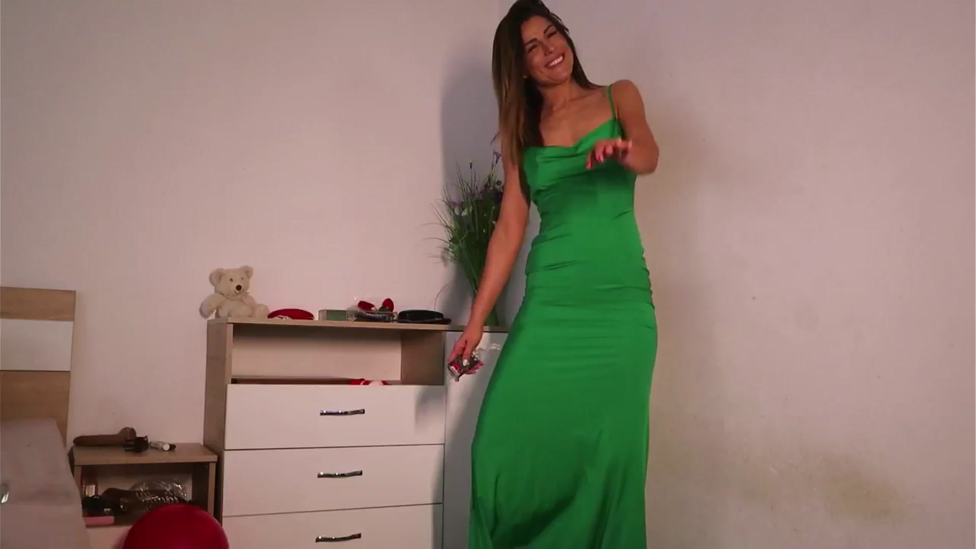 Gallery image thumbnail from MissLullu's myfreecams stream on, 08/21/2024, 12:48 image 12 of 20