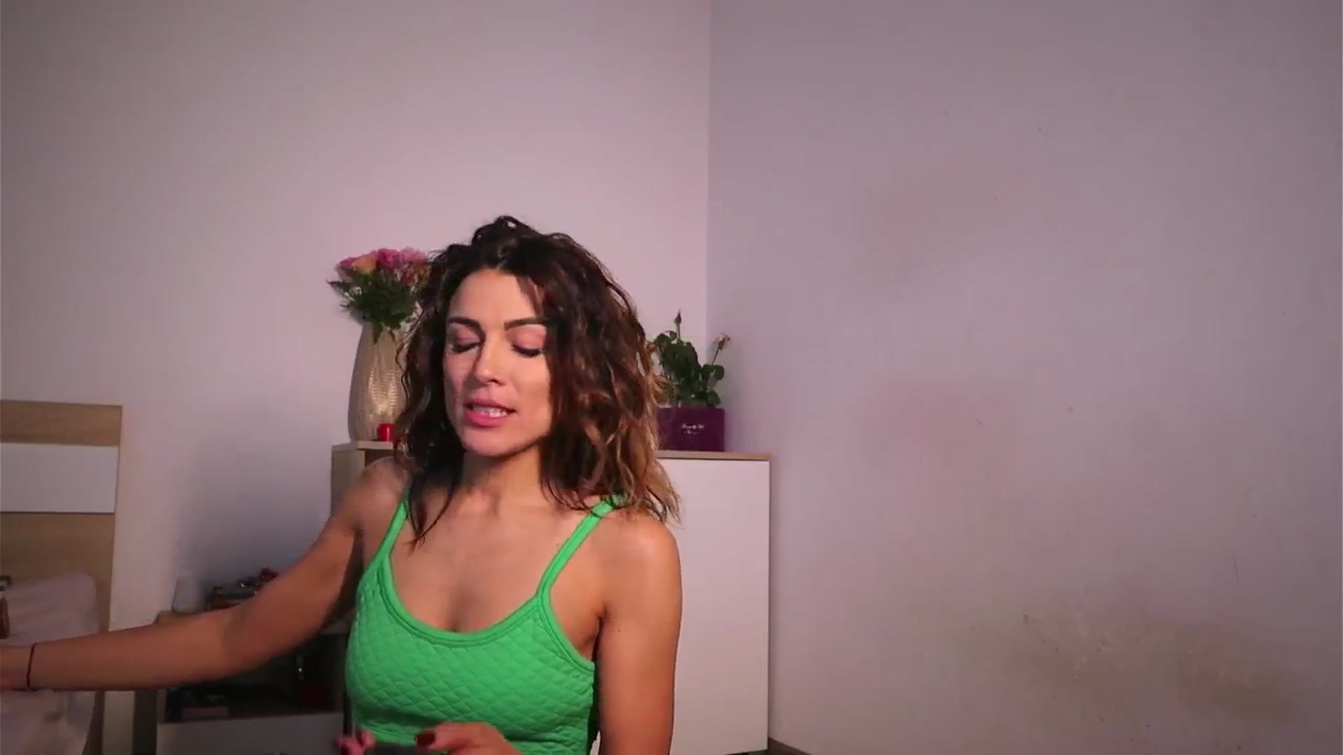 Gallery image thumbnail from MissLullu's myfreecams stream on, 10/07/2024, 13:15 image 17 of 20
