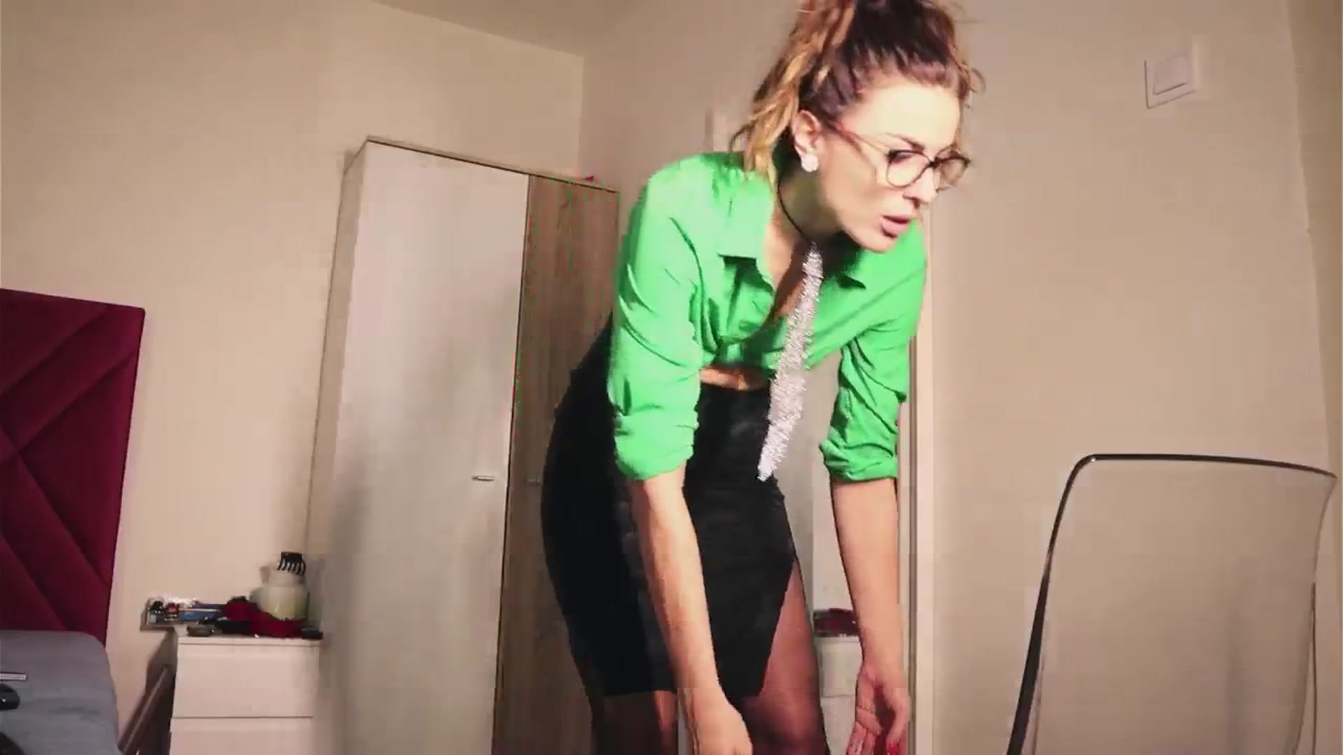 Gallery image thumbnail from MissLullu's myfreecams stream on, 11/09/2024, 14:13 image 10 of 20