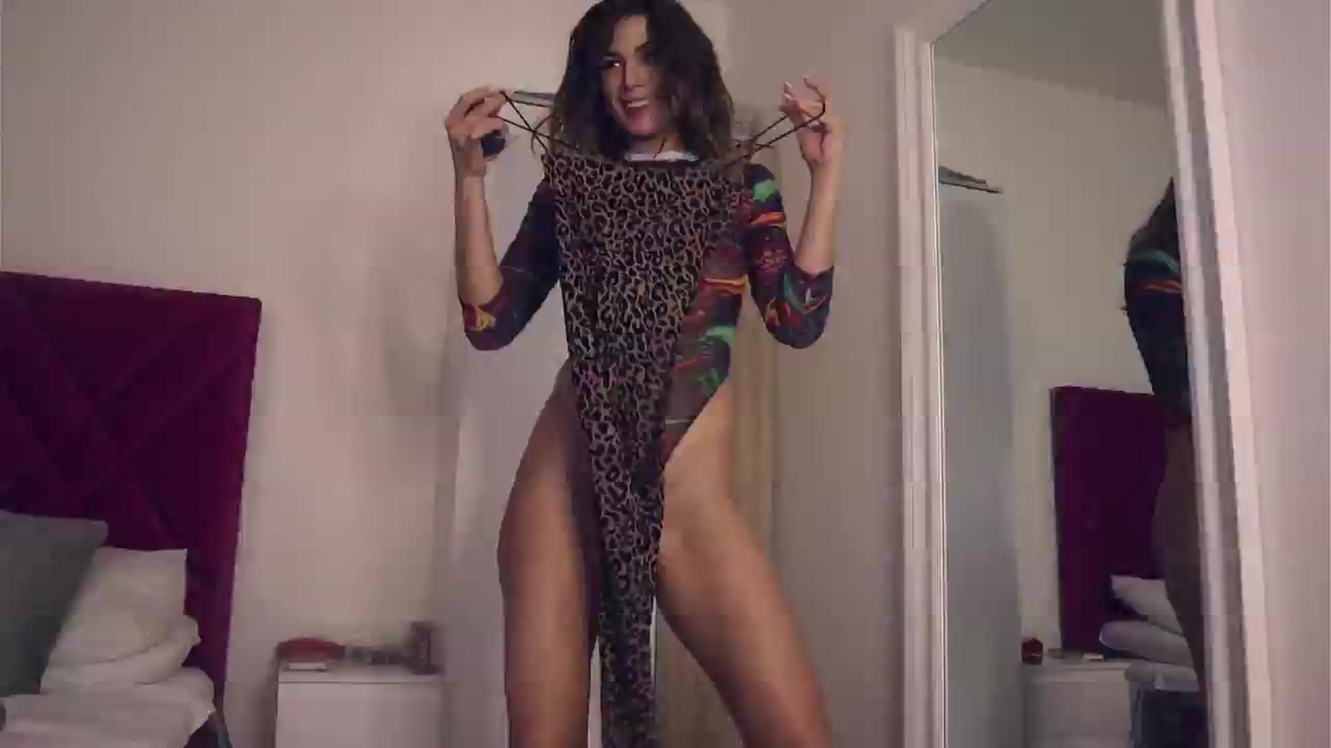 Gallery image thumbnail from MissLullu's myfreecams stream on, 12/03/2024, 14:57 image 4 of 20