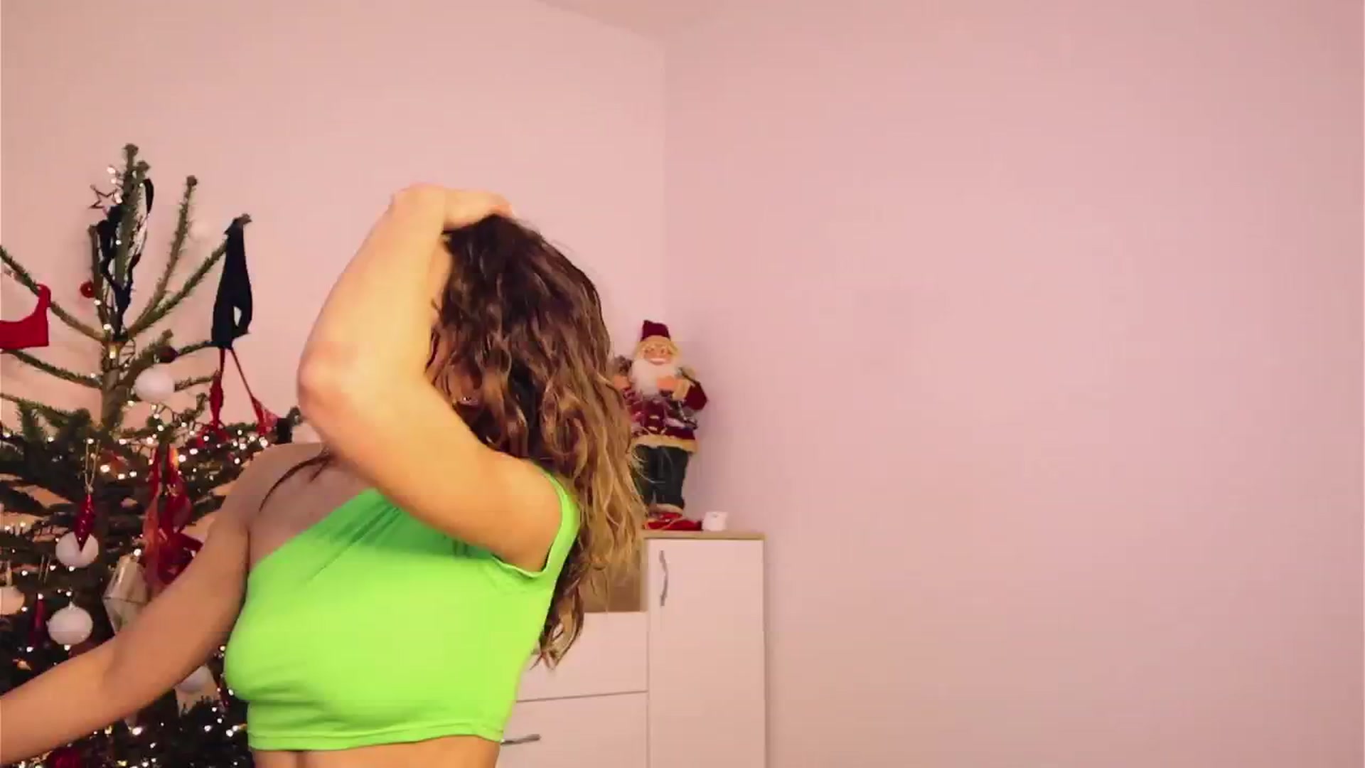 Gallery image thumbnail from MissLullu's myfreecams stream on, 12/23/2024, 17:56 image 7 of 20