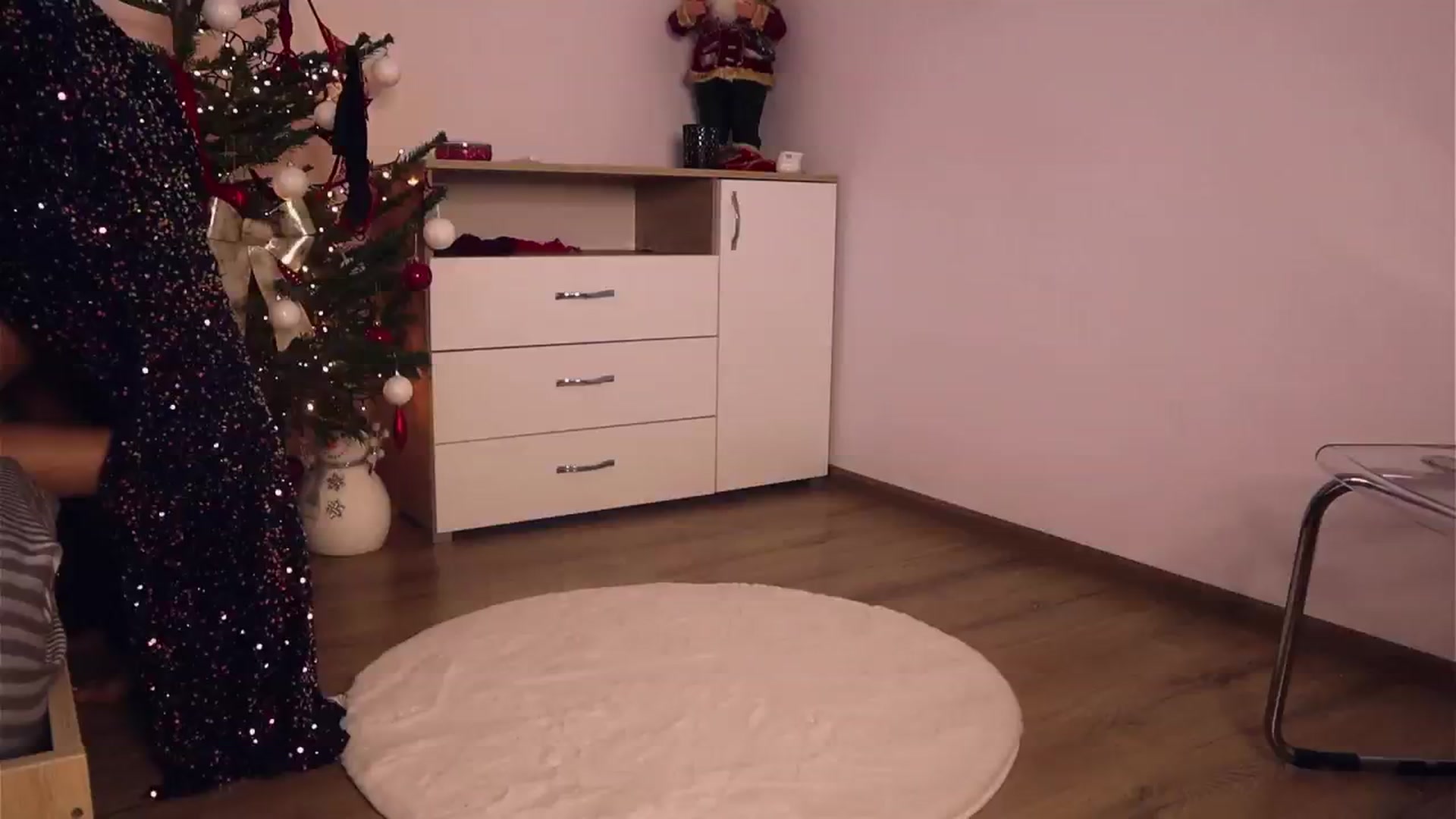 Gallery image thumbnail from MissLullu's myfreecams stream on, 12/24/2024, 13:48 image 5 of 20