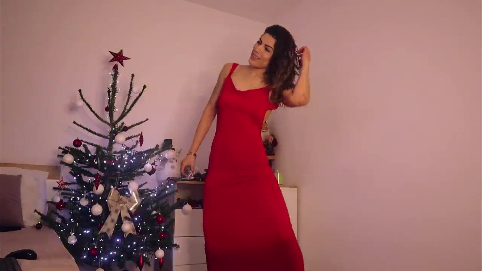 Gallery image thumbnail from MissLullu's myfreecams stream on, 12/30/2024, 12:51 image 13 of 20