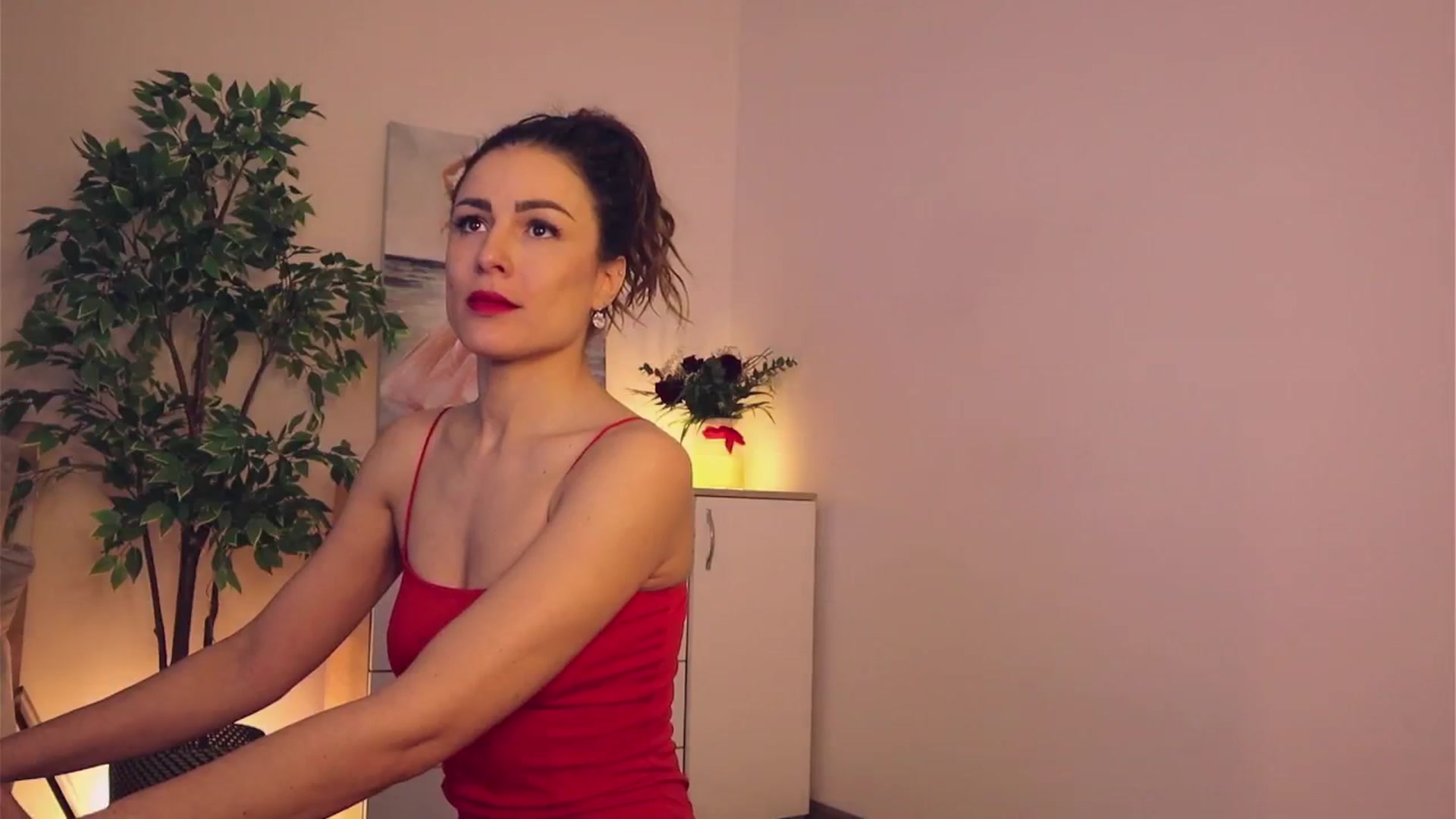 Gallery image thumbnail from MissLullu's myfreecams stream on, 01/16/2025, 08:40 image 12 of 20
