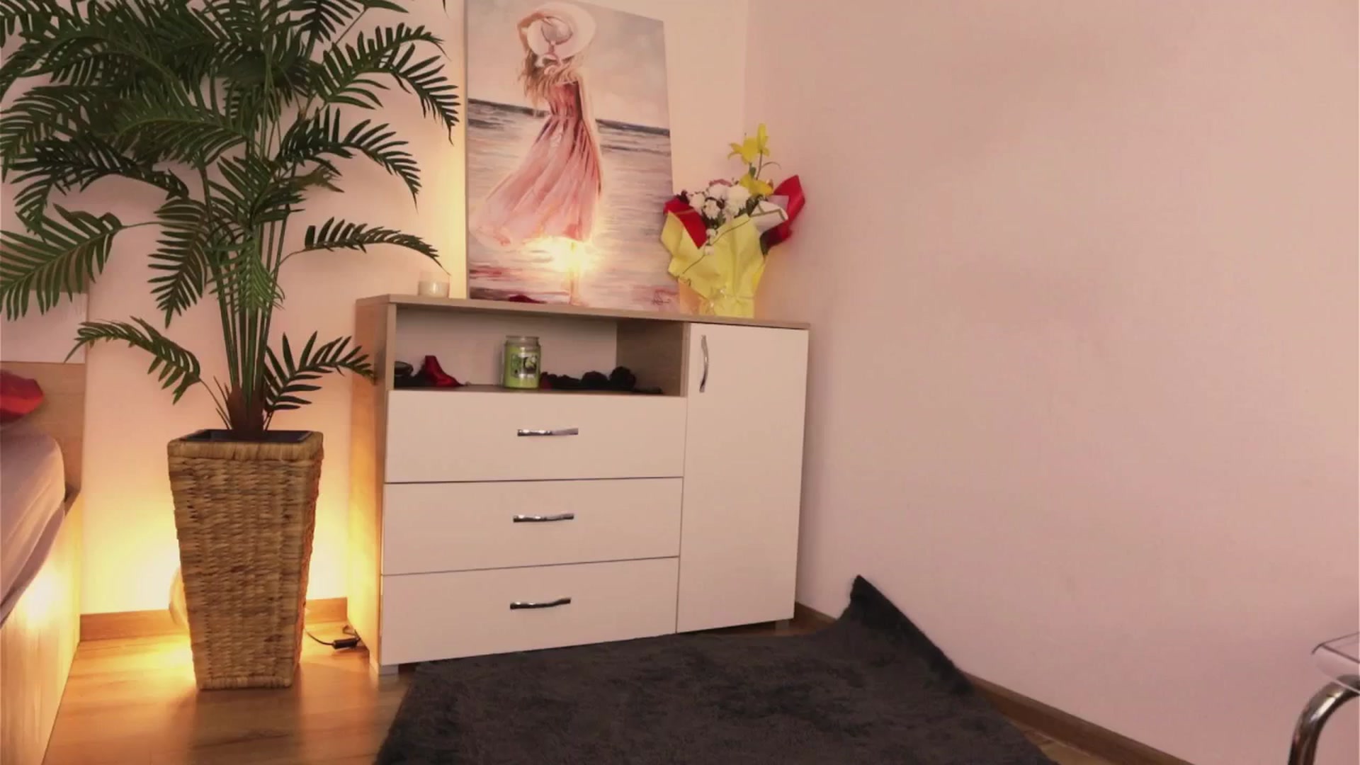 Gallery image thumbnail from MissLullu's myfreecams stream on, 04/11/2025, 12:02 image 6 of 20