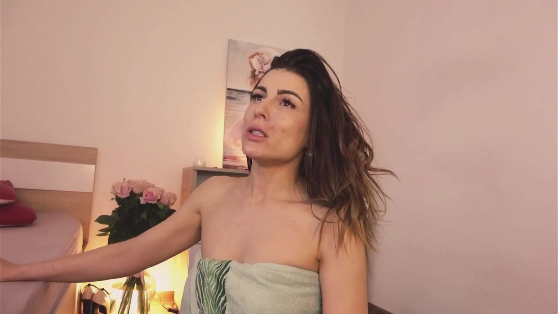 Gallery image thumbnail from MissLullu's myfreecams stream on, 04/14/2025, 12:38 image 16 of 20