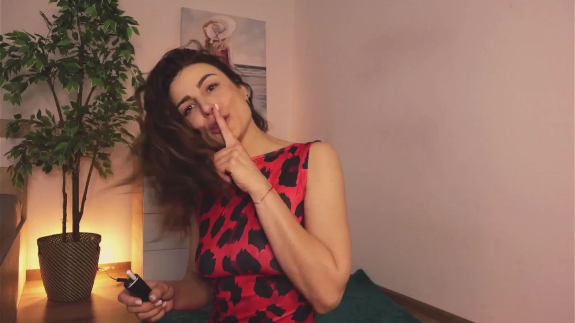 Gallery image thumbnail from MissLullu's myfreecams stream on, 04/23/2025, 14:06 image 1 of 20