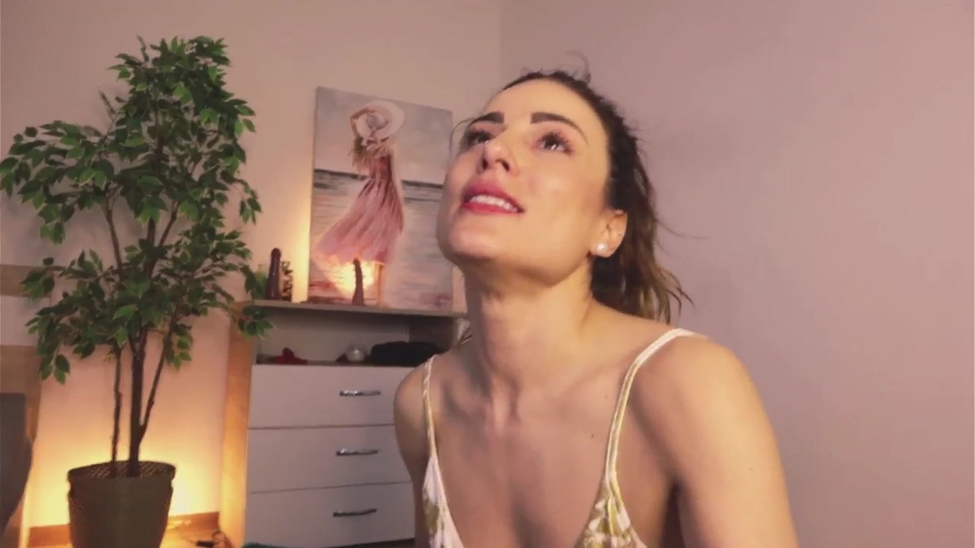 Gallery image thumbnail from MissLullu's myfreecams stream on, 04/24/2025, 13:27 image 15 of 20