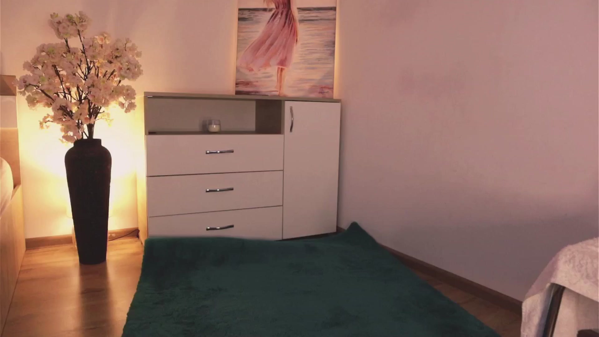 Gallery image thumbnail from MissLullu's myfreecams stream on, 05/13/2025, 09:58 image 7 of 20