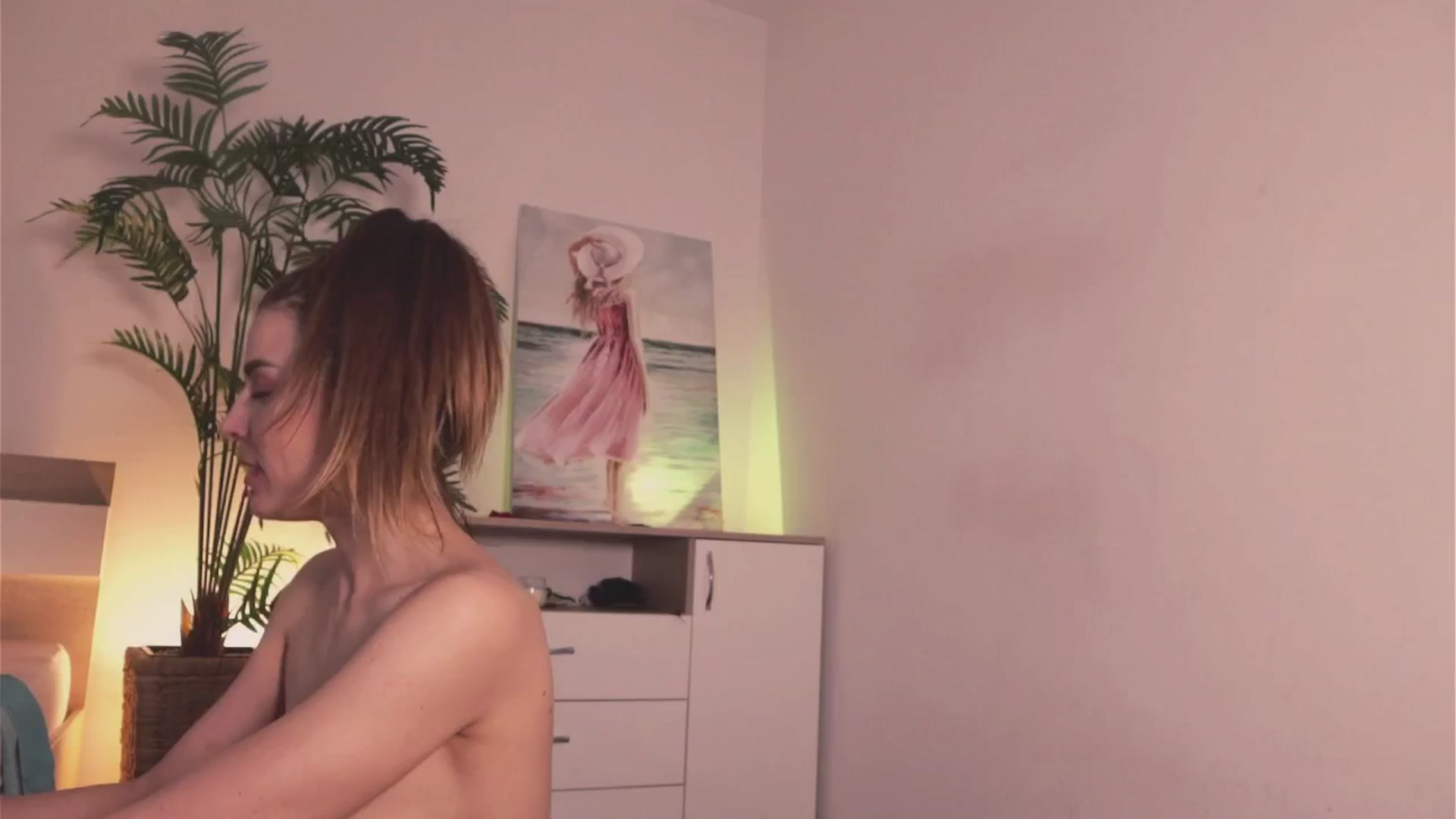 Gallery image thumbnail from MissLullu's myfreecams stream on, 05/24/2025, 12:36 image 8 of 20