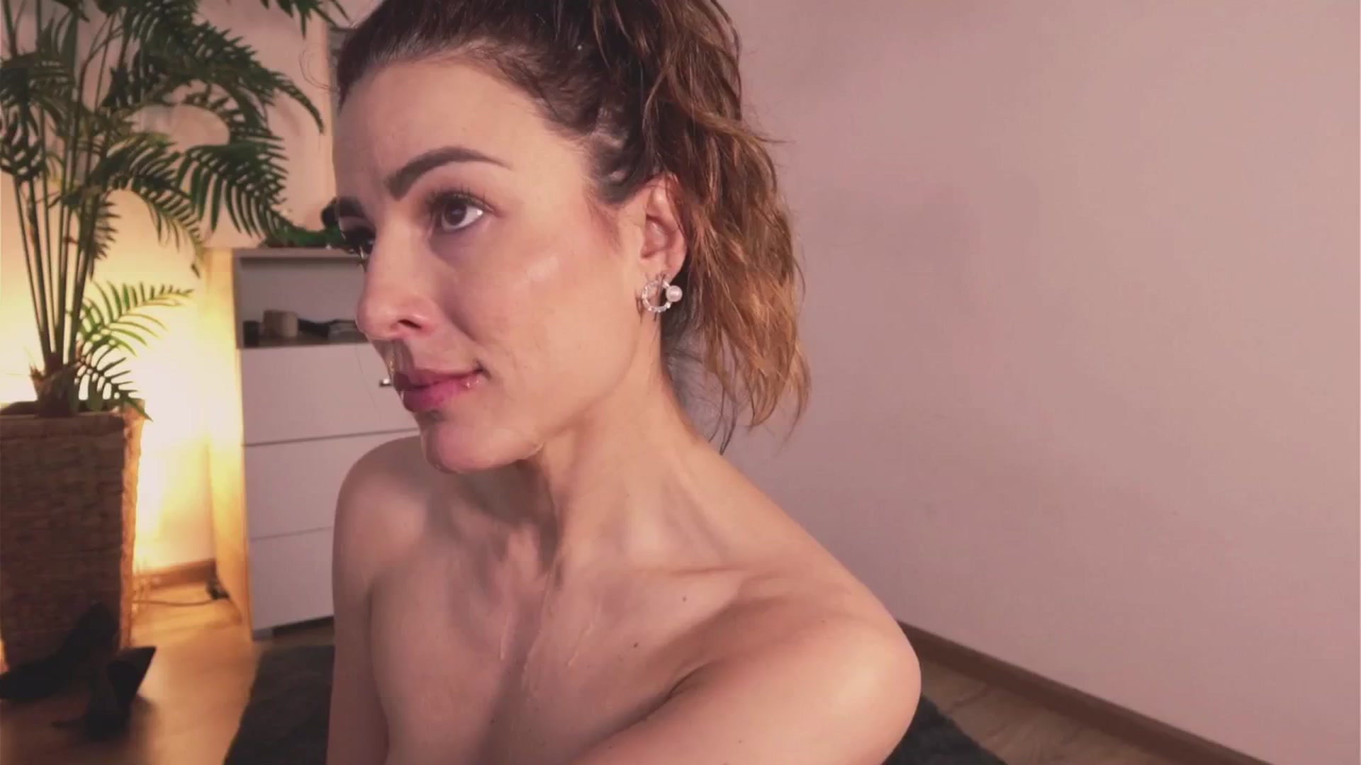 Gallery image thumbnail from MissLullu's myfreecams stream on, 05/25/2025, 14:58 image 1 of 20