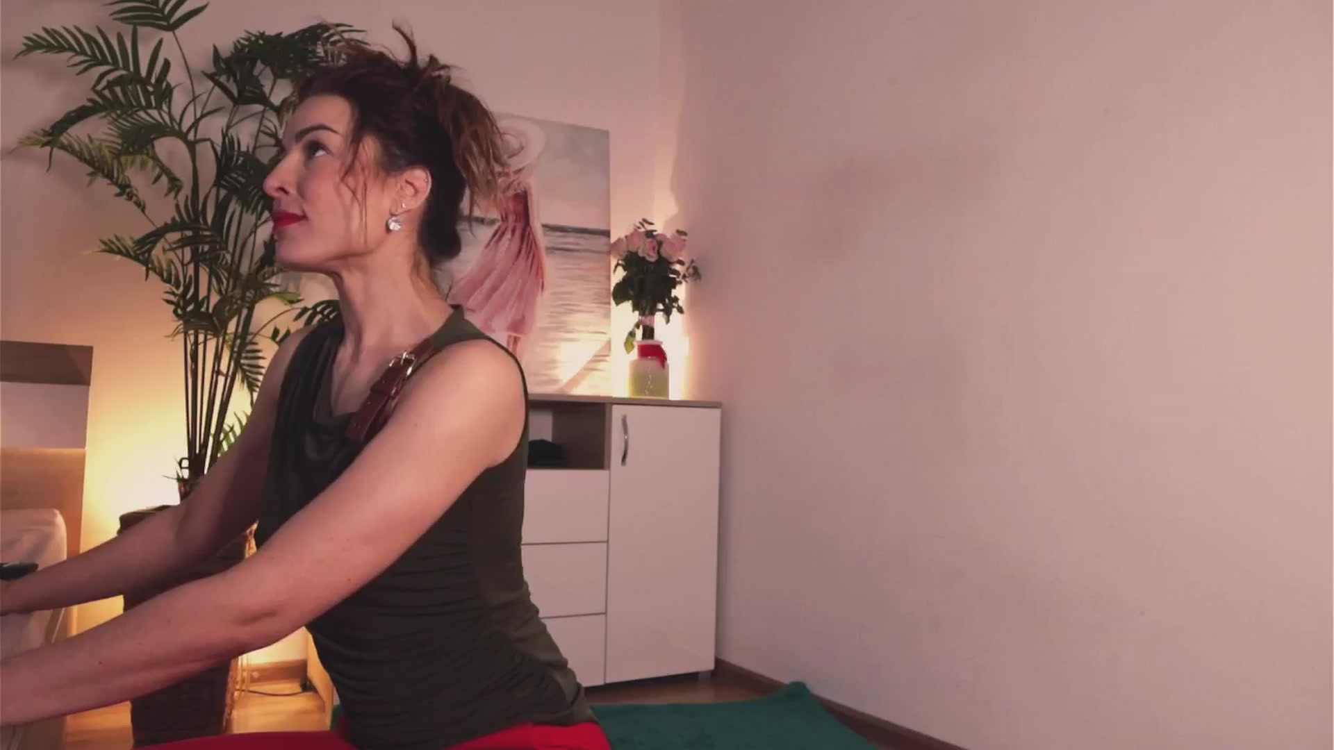 Gallery image thumbnail from MissLullu's myfreecams stream on, 05/29/2025, 08:03 image 18 of 20