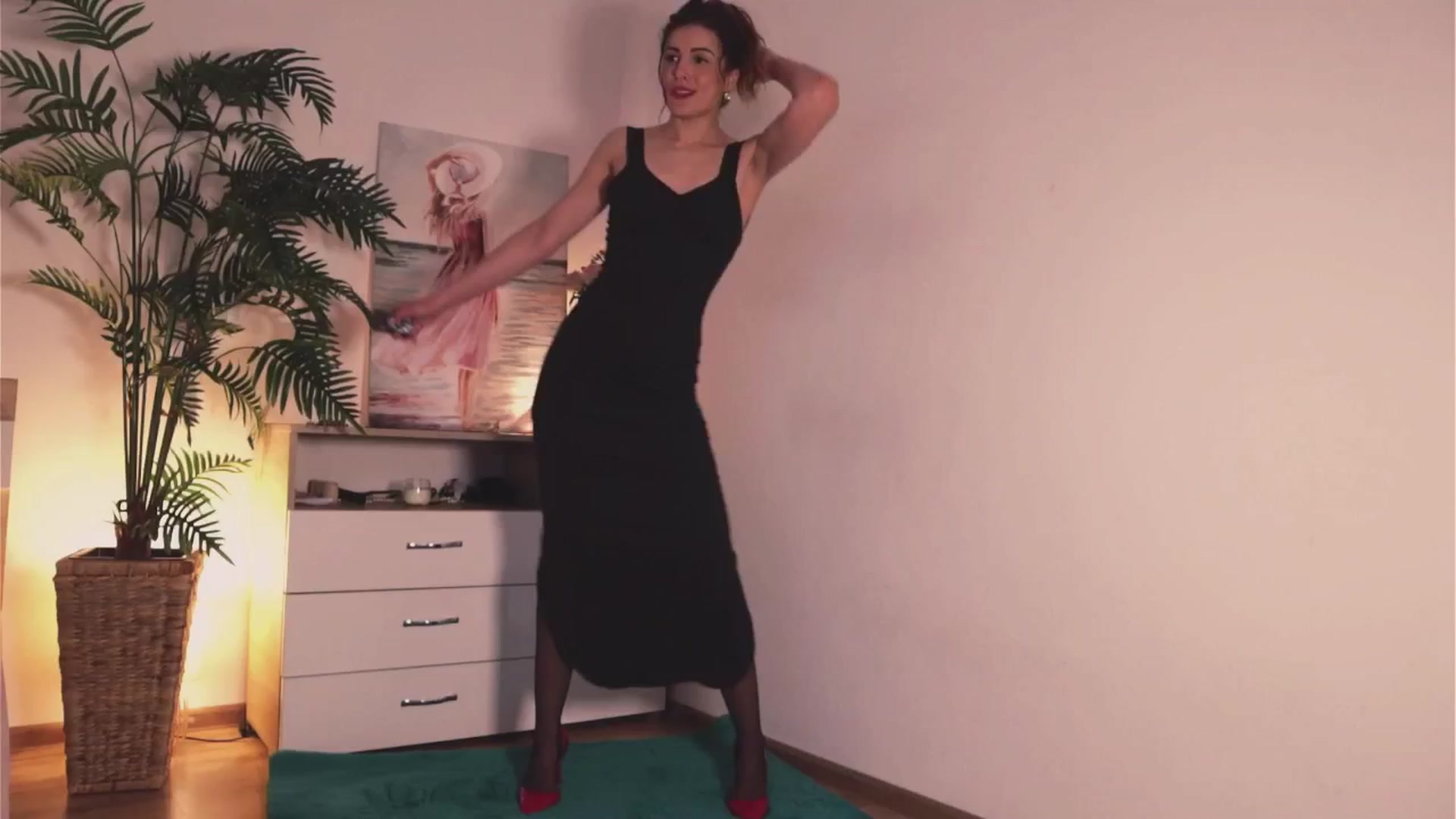 Gallery image thumbnail from MissLullu's myfreecams stream on, 05/29/2025, 13:41 image 6 of 20