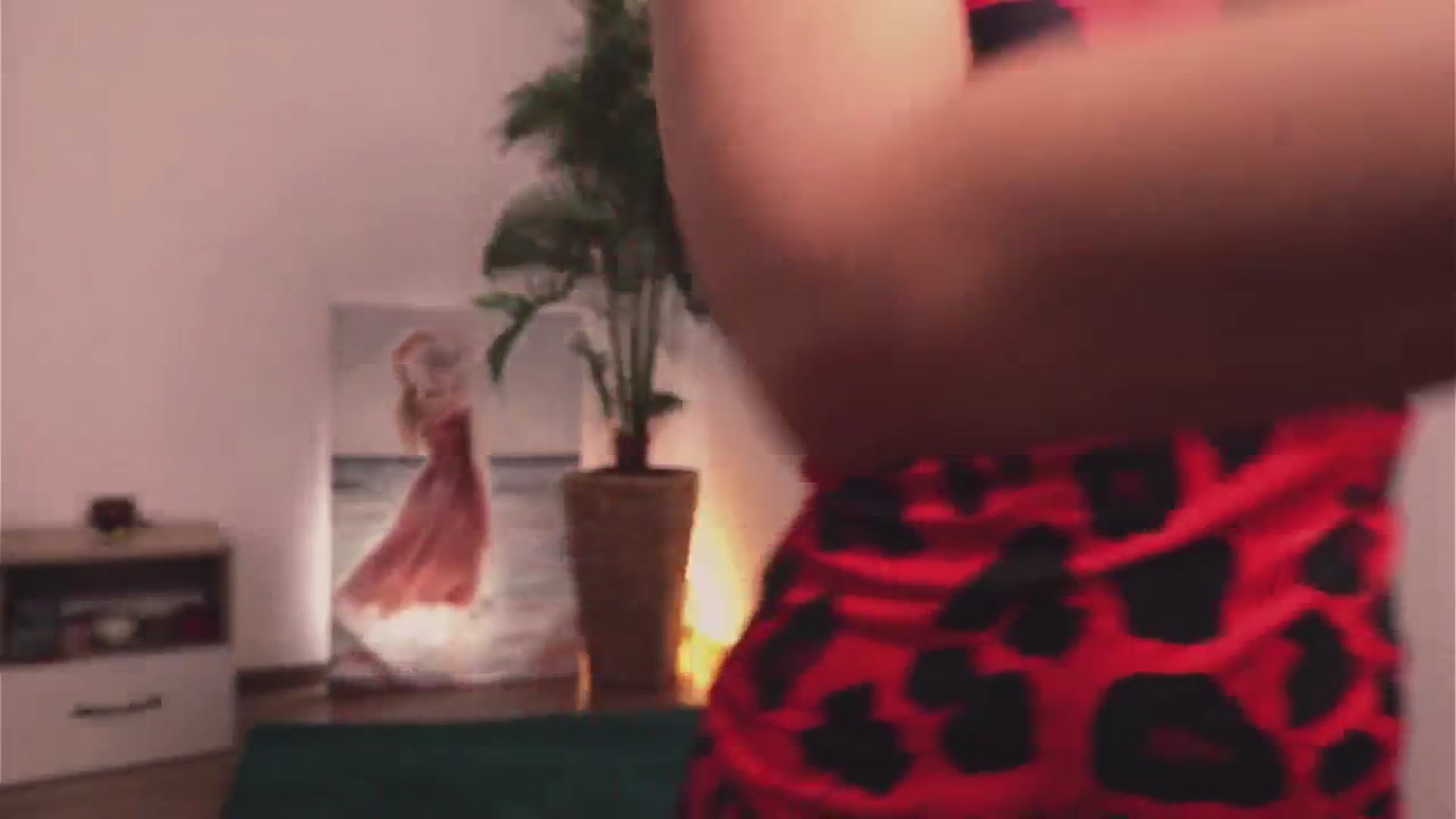 Gallery image thumbnail from MissLullu's myfreecams stream on, 06/07/2025, 13:00 image 12 of 20