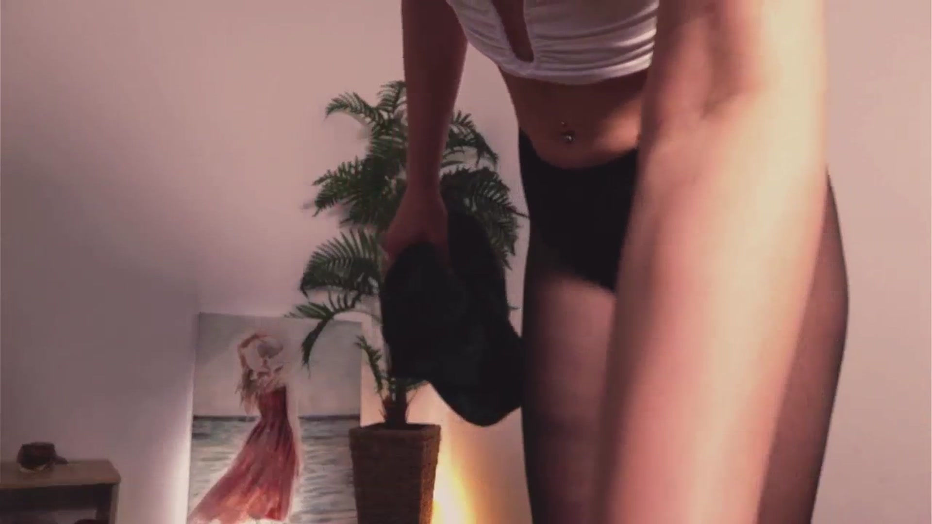 Gallery image thumbnail from MissLullu's myfreecams stream on, 06/08/2025, 10:54 image 19 of 20
