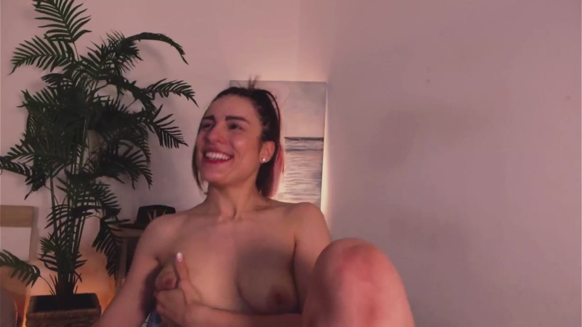 Gallery image thumbnail from MissLullu's myfreecams stream on, 07/25/2025, 12:24 image 18 of 20