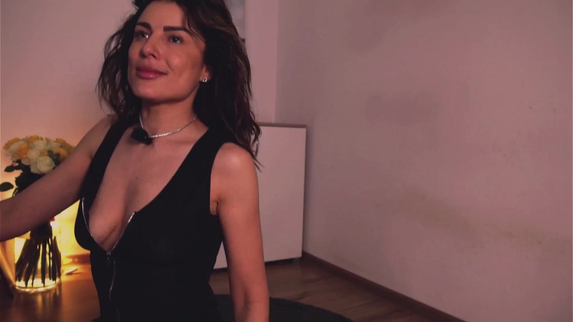 Gallery image thumbnail from MissLullu's myfreecams stream on, 10/10/2025, 10:31 image 8 of 20