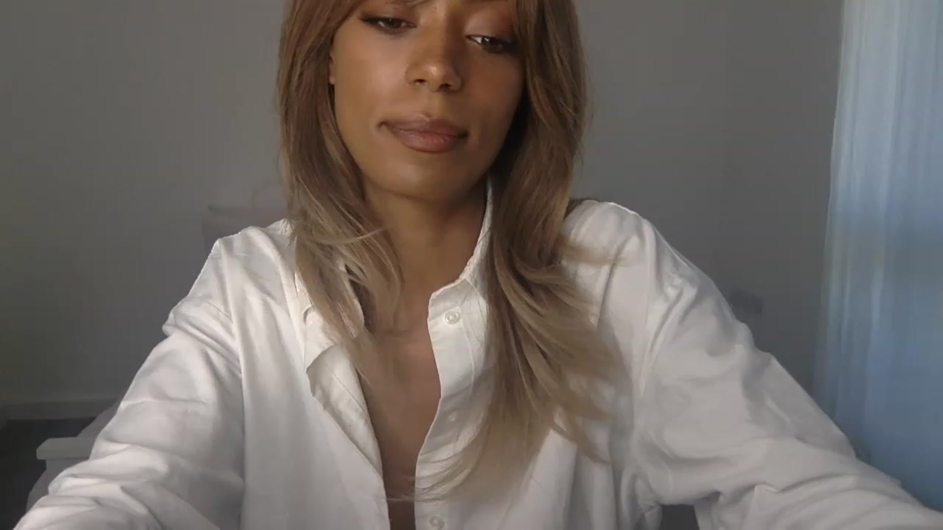 Gallery image thumbnail from MissLuna22's myfreecams stream on, 11/22/2022, 13:51 image 14 of 20