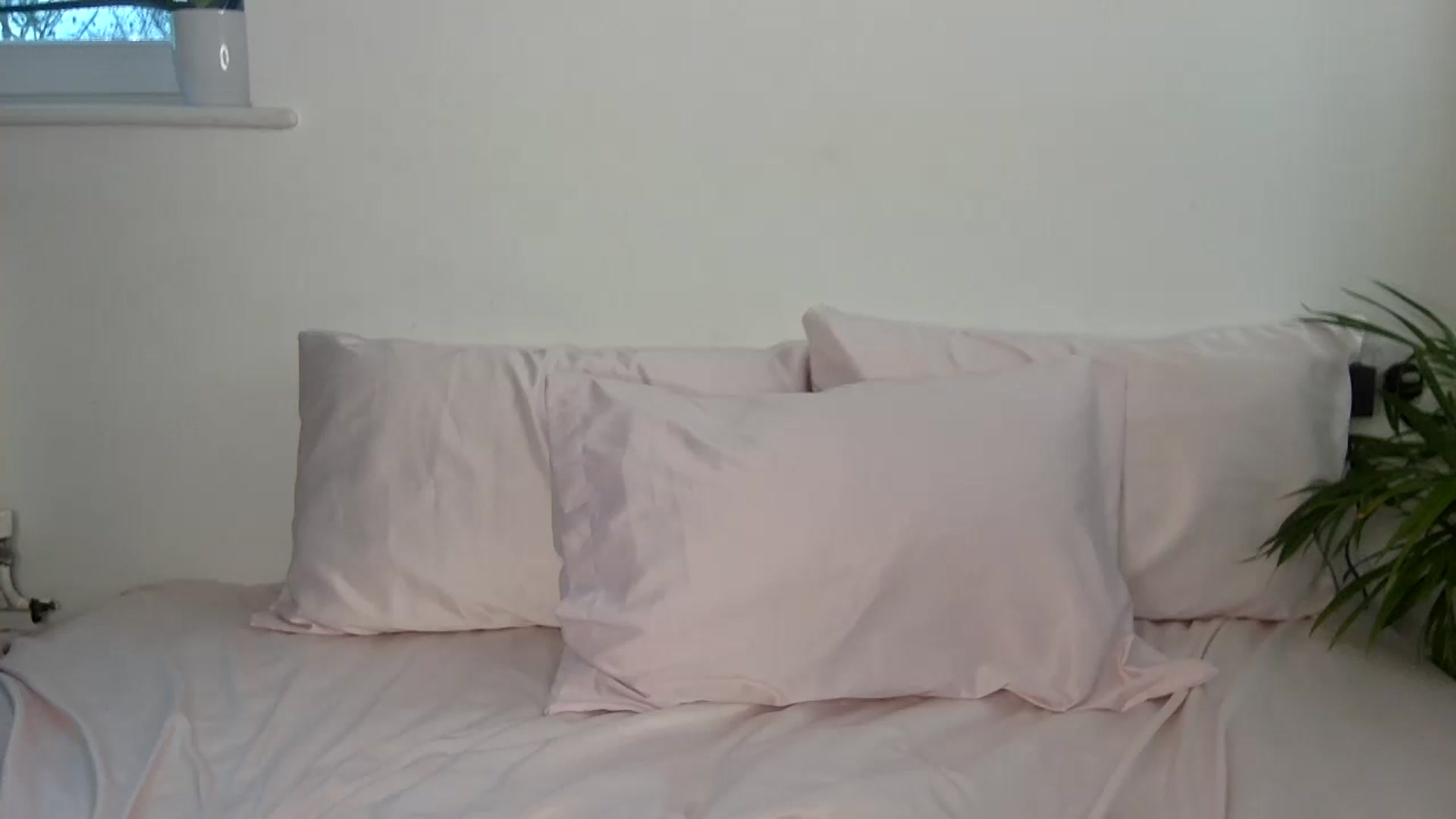 Gallery image thumbnail from MissLuna22's myfreecams stream on, 01/13/2023, 13:51 image 5 of 20