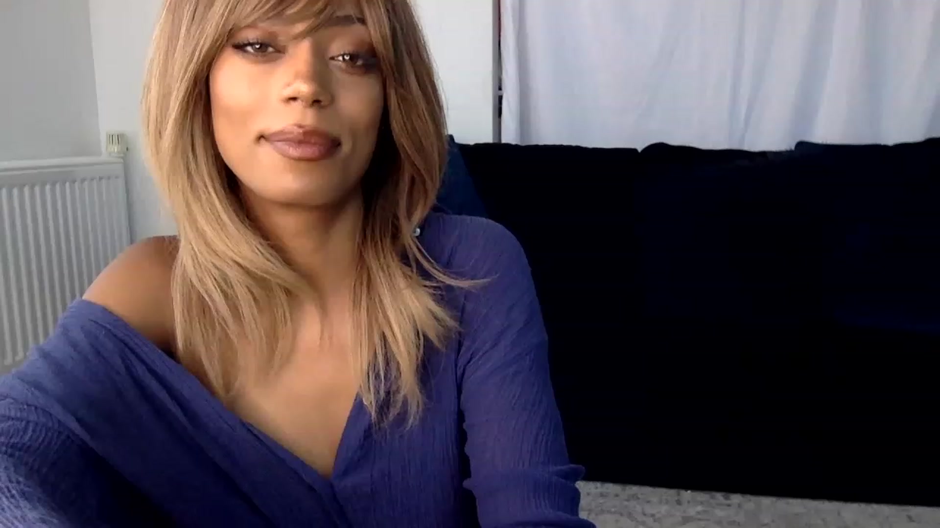Gallery image thumbnail from MissLuna22's myfreecams stream on, 06/13/2023, 13:04 image 5 of 20