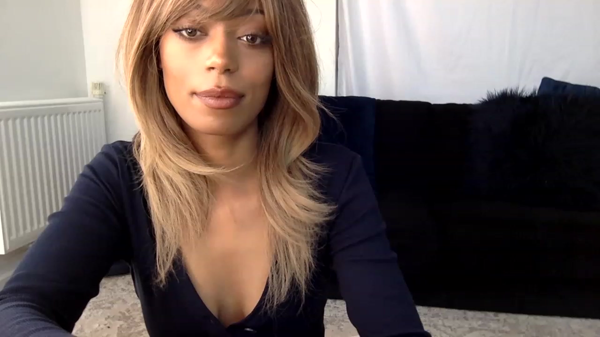Gallery image thumbnail from MissLuna22's myfreecams stream on, 06/15/2023, 12:36 image 18 of 20