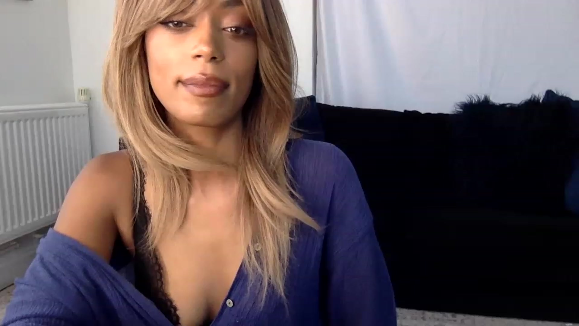 Gallery image thumbnail from MissLuna22's myfreecams stream on, 06/16/2023, 13:11 image 10 of 20