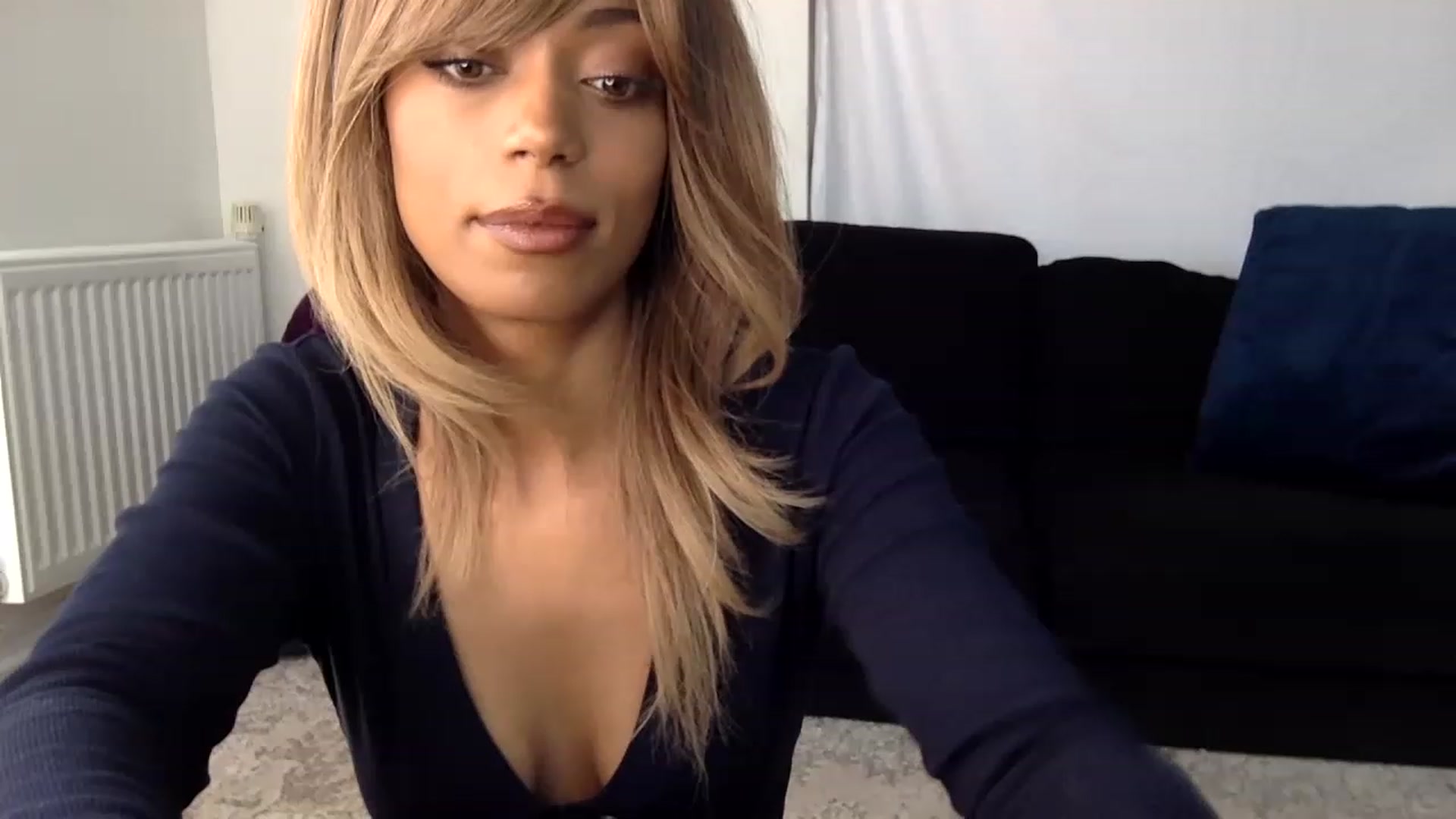 Gallery image thumbnail from MissLuna22's myfreecams stream on, 06/20/2023, 11:14 image 14 of 20