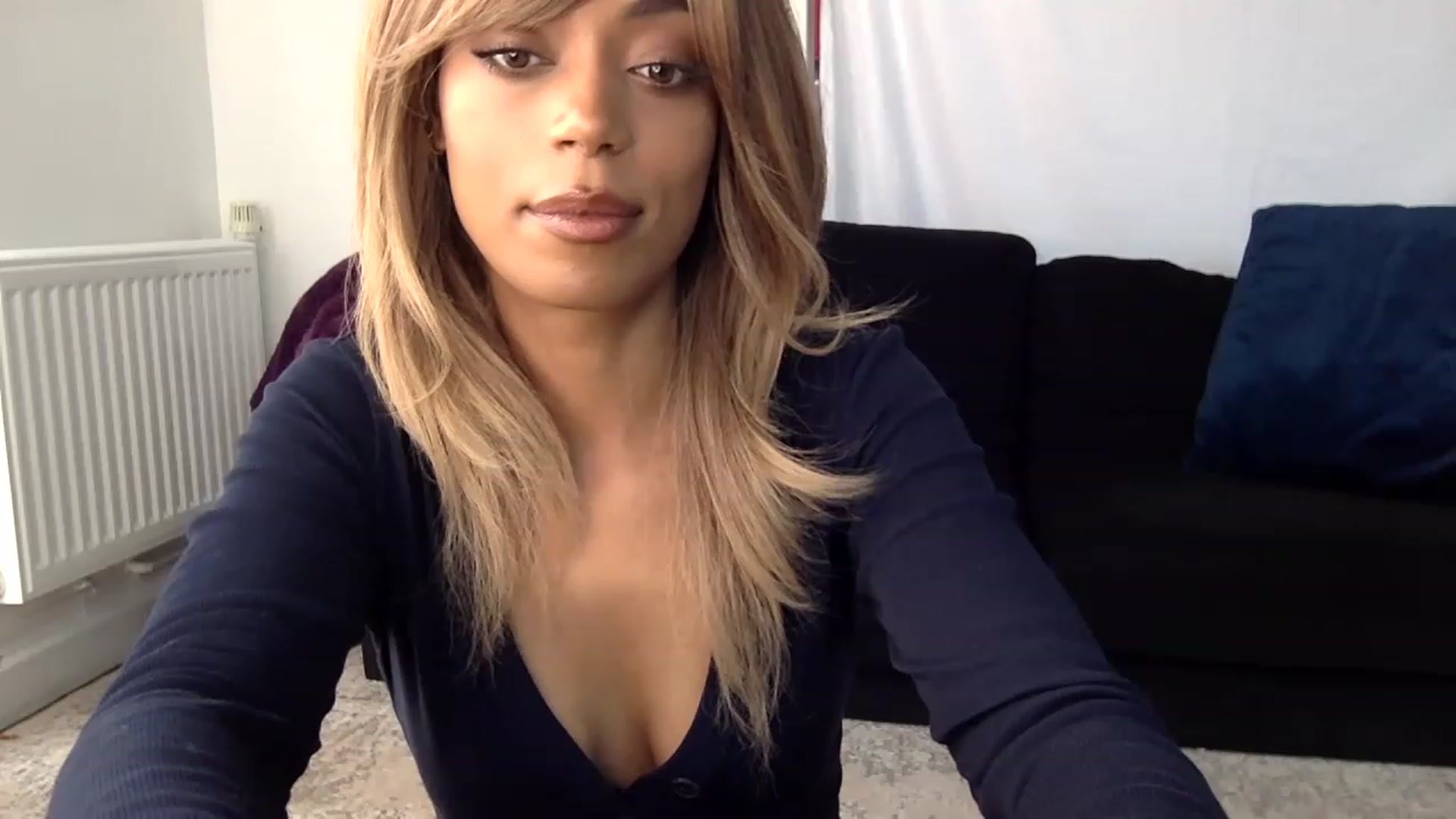 Gallery image thumbnail from MissLuna22's myfreecams stream on, 06/20/2023, 11:48 image 1 of 20
