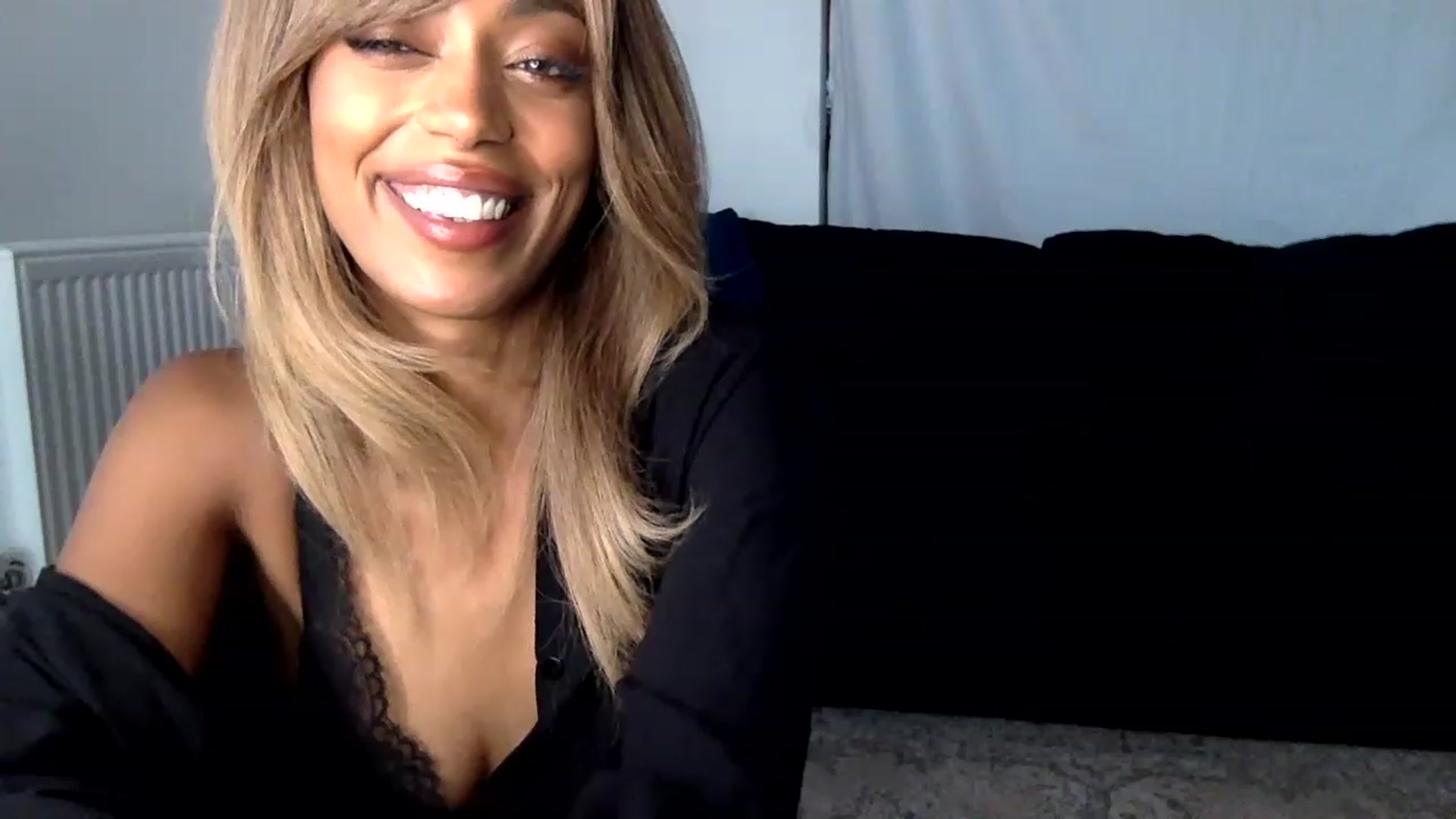 Gallery image thumbnail from MissLuna22's myfreecams stream on, 06/24/2023, 20:09 image 13 of 20