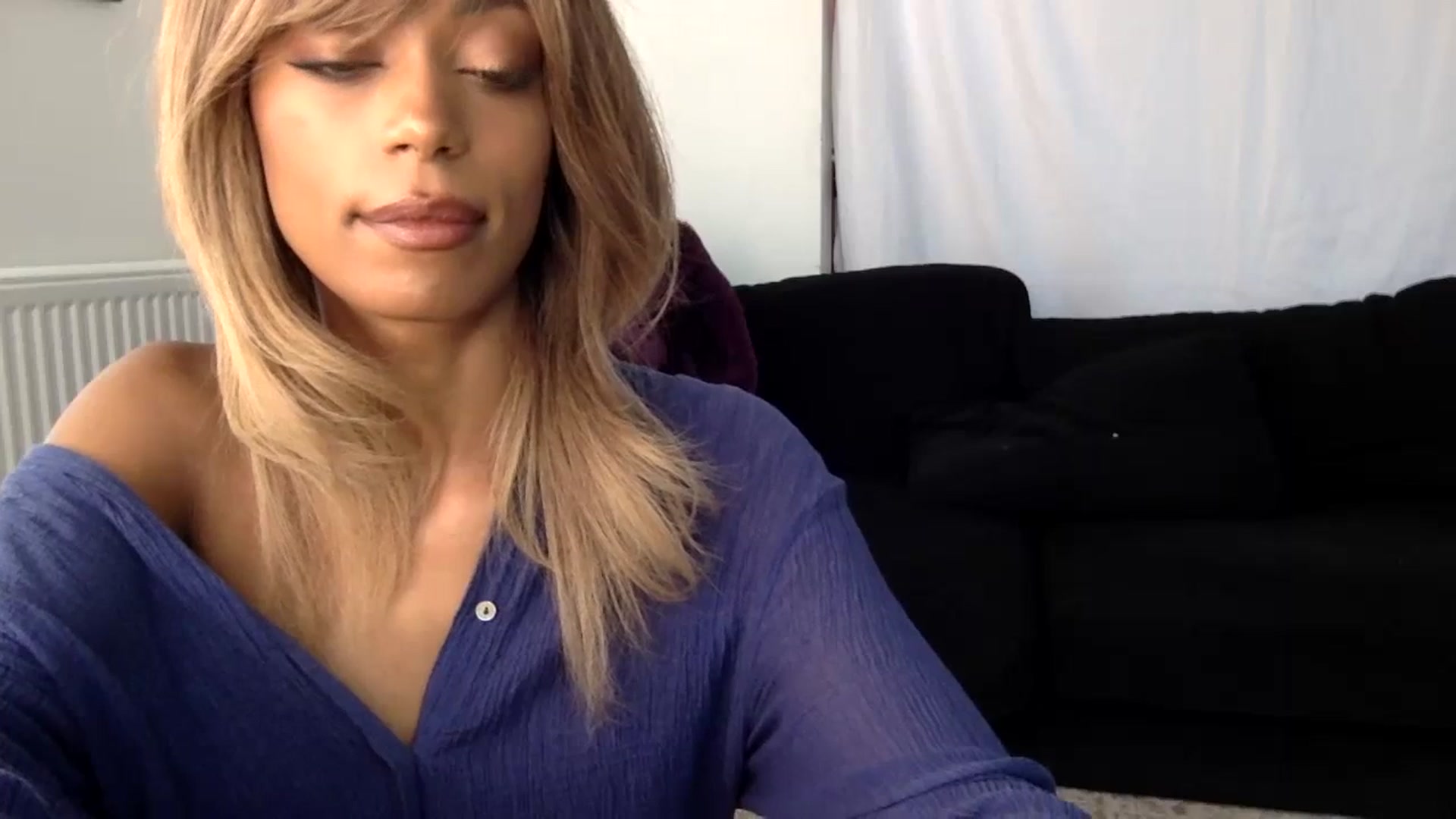Gallery image thumbnail from MissLuna22's myfreecams stream on, 06/29/2023, 12:01 image 10 of 20