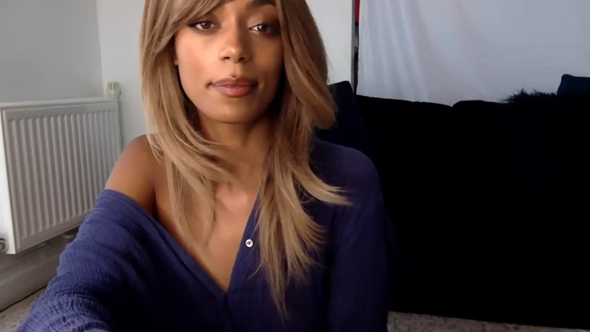 Gallery image thumbnail from MissLuna22's myfreecams stream on, 07/09/2023, 17:24 image 12 of 20