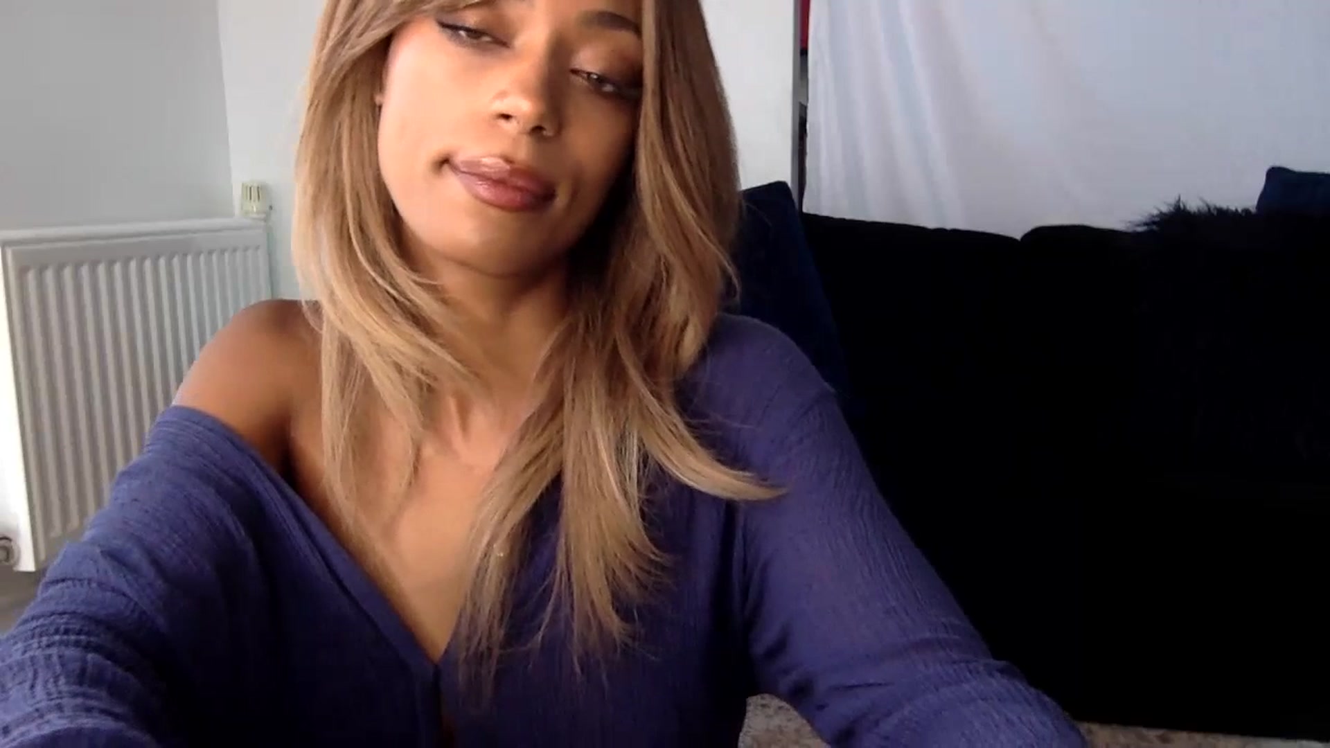 Gallery image thumbnail from MissLuna22's myfreecams stream on, 07/09/2023, 17:24 image 3 of 20